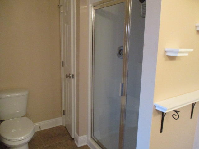 RESERVE POINTE - Residential Lease