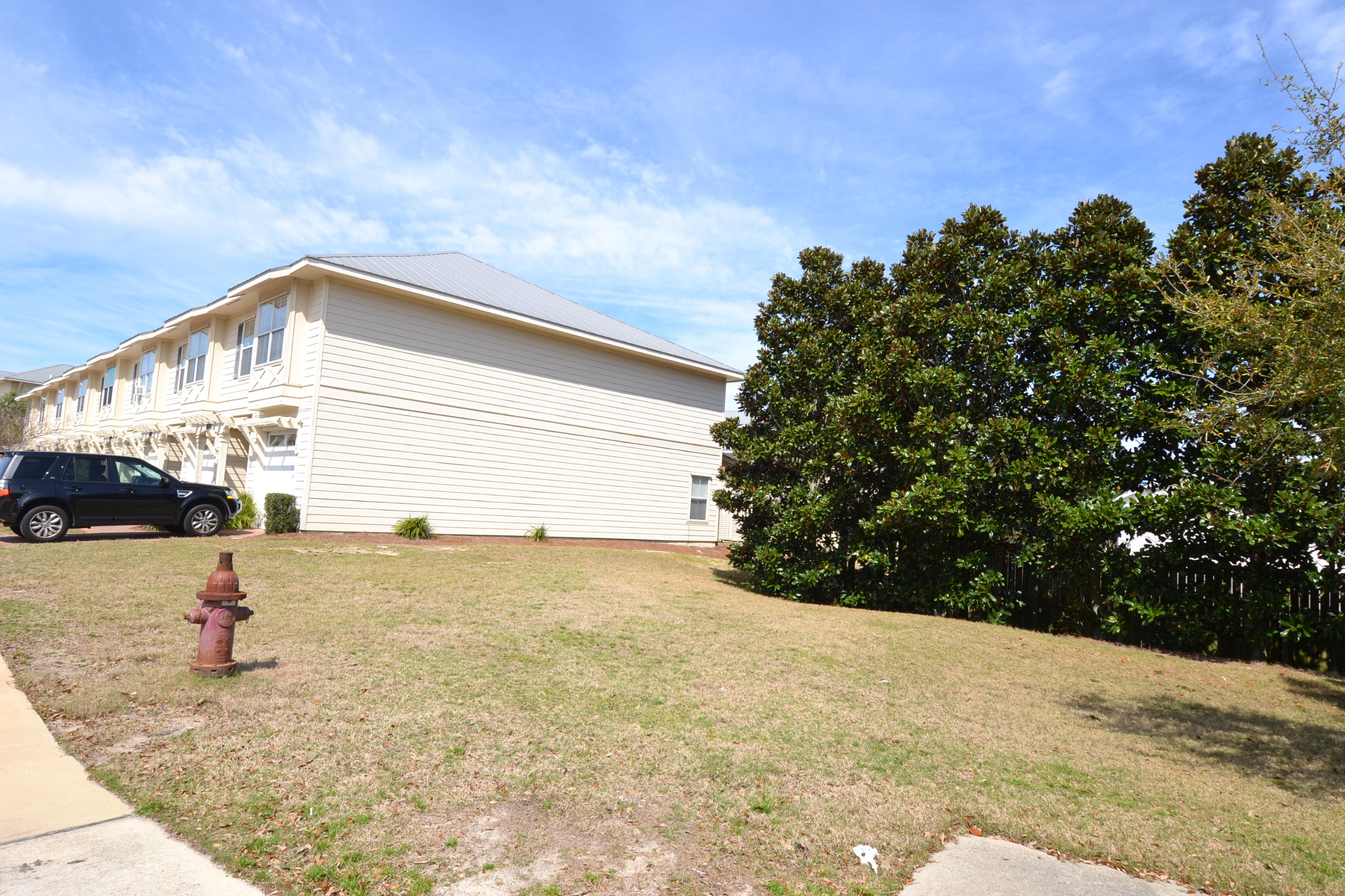 OLD BAY VILLAGE PHASE 1 - Residential