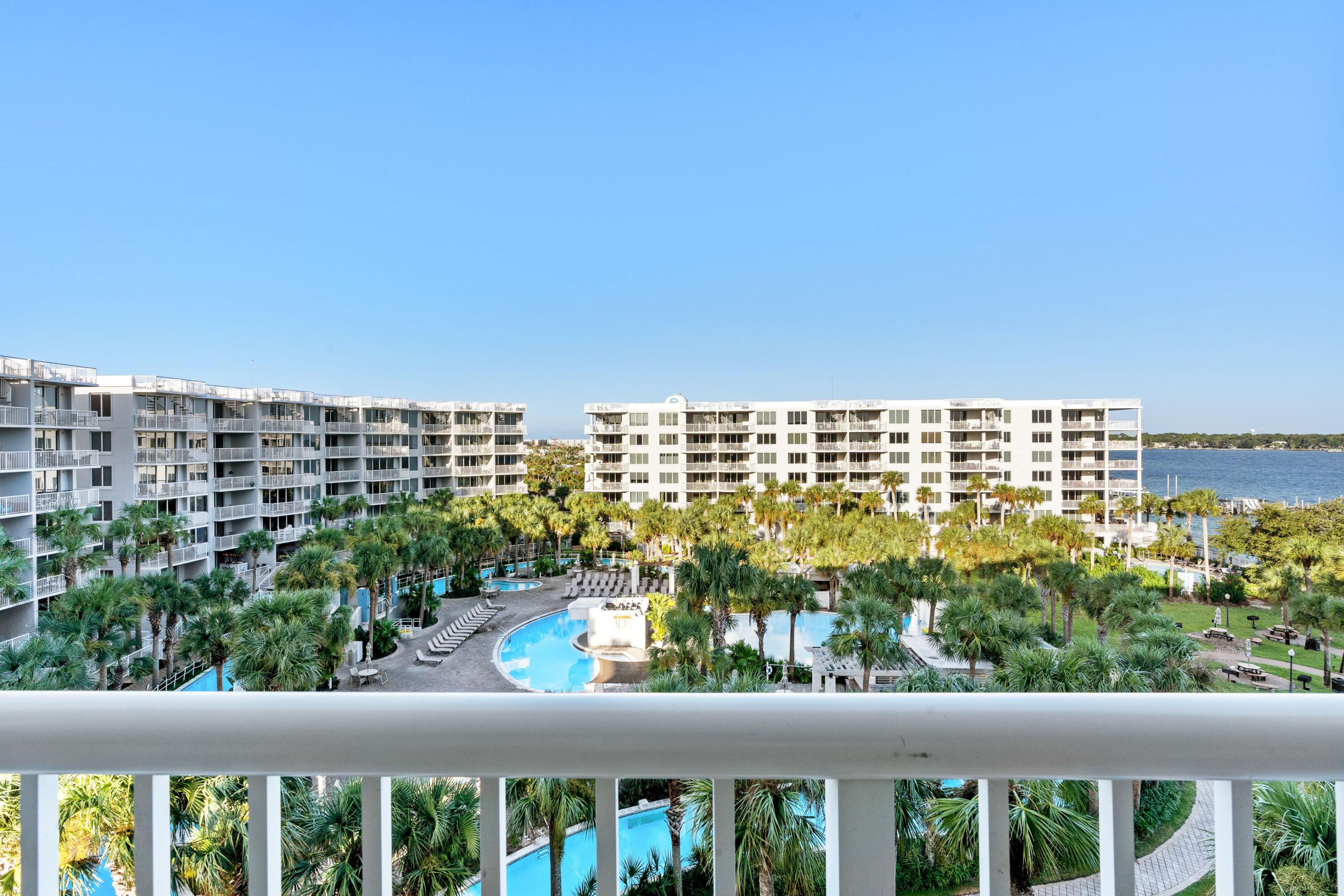 DESTIN WEST BEACH AND BAY RESORT OSPREY - Residential