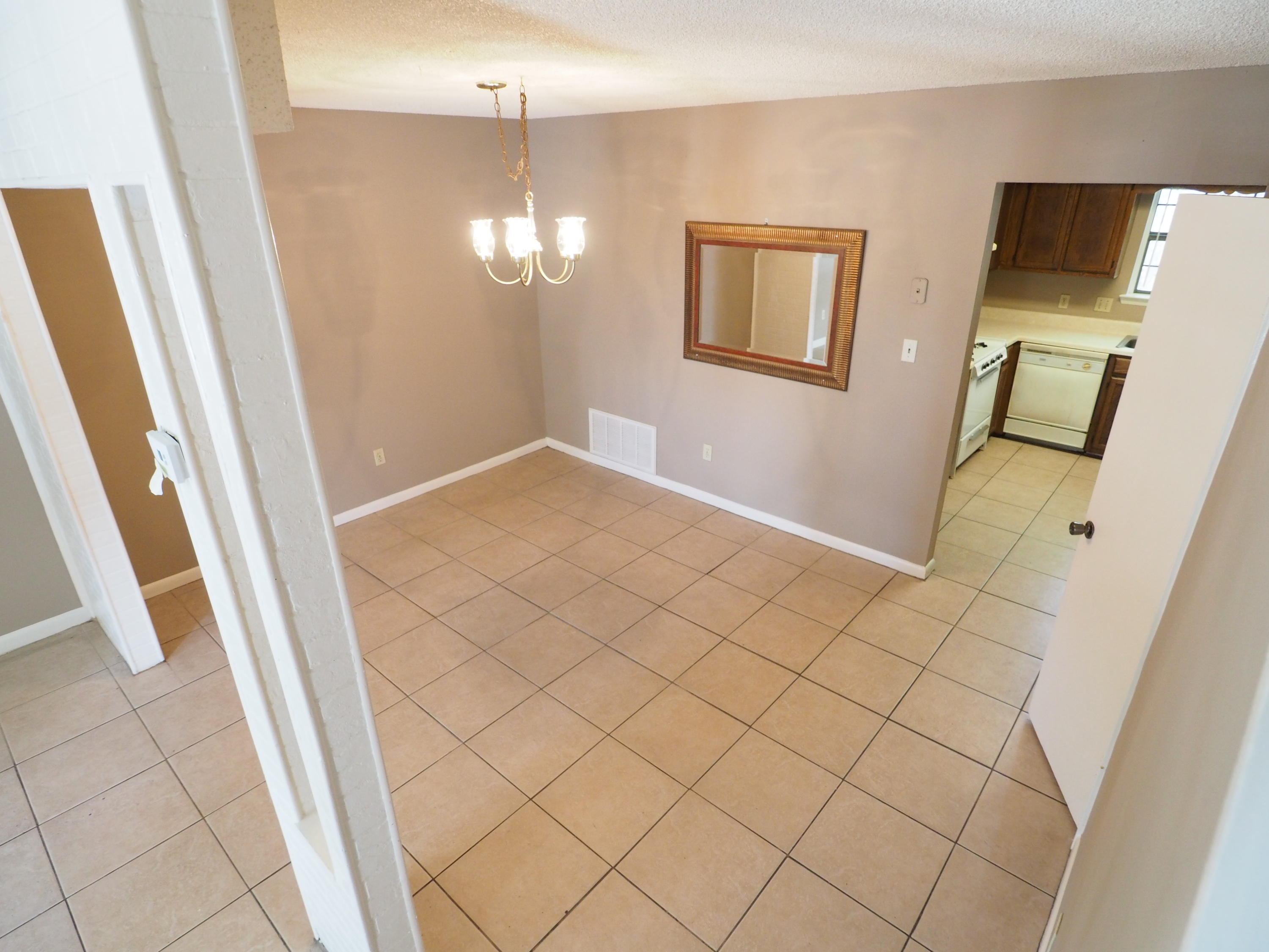 OAK WOOD T/H - Residential