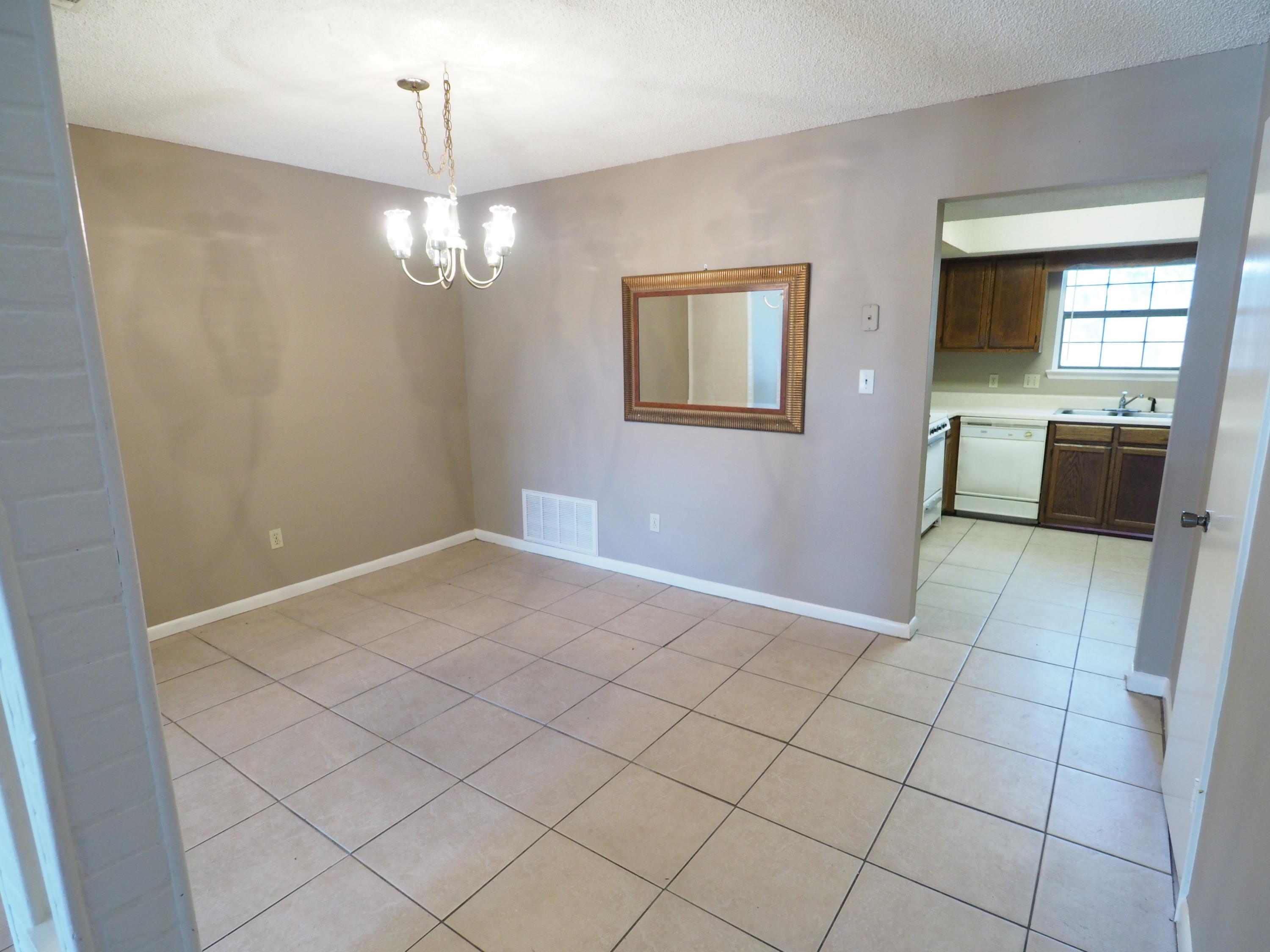 OAK WOOD T/H - Residential