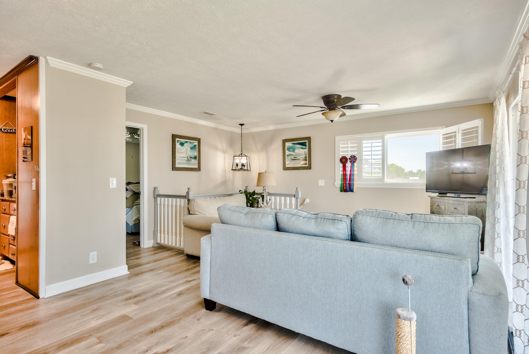 LAGUNA BEACH ESTATES 3RD ADDN - Residential