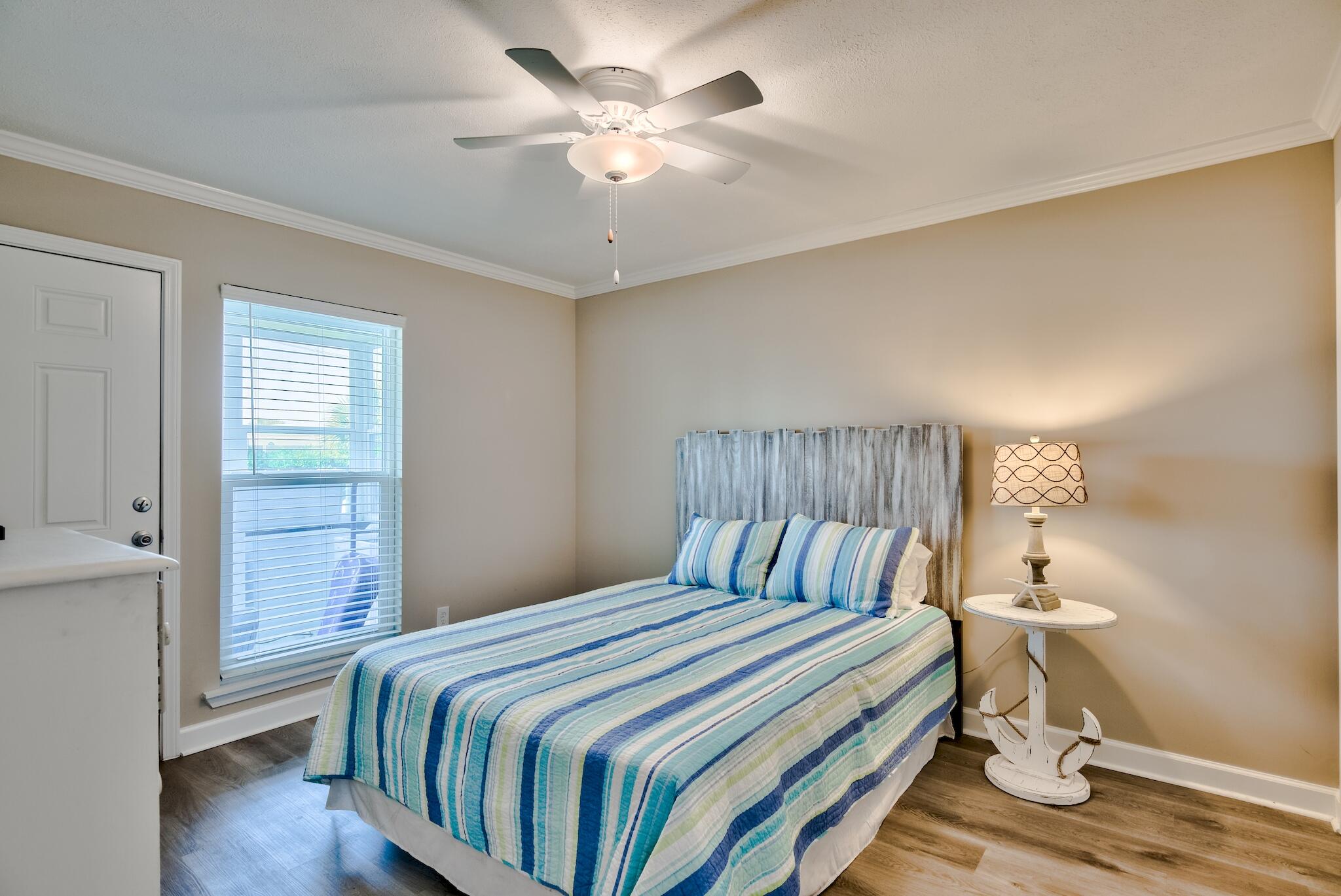 LAGUNA BEACH ESTATES 3RD ADDN - Residential