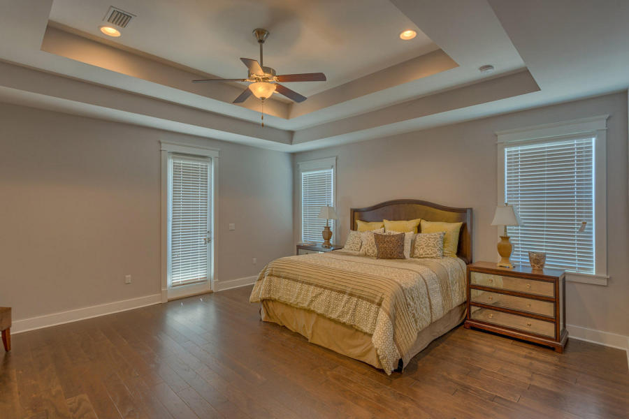 Mussett Bayou Manor - Residential