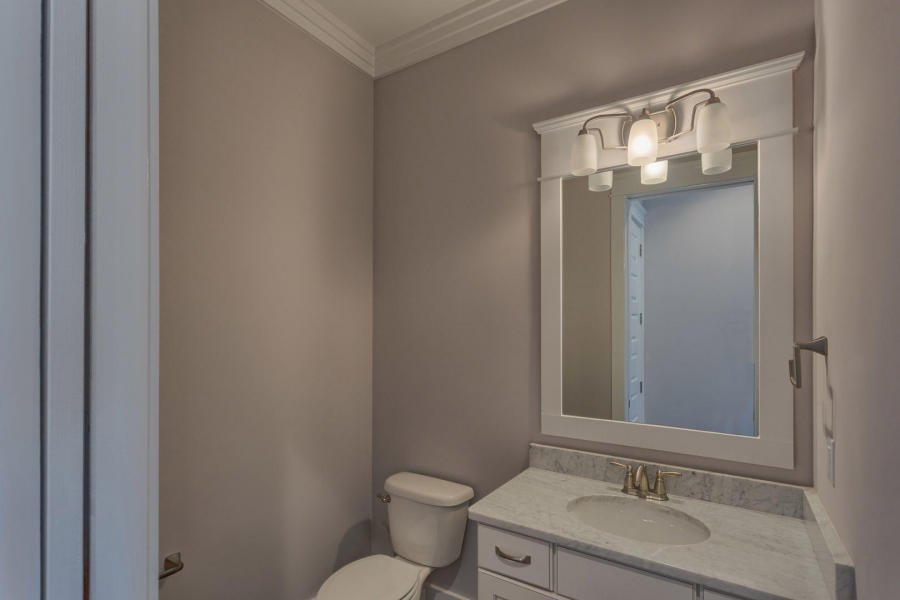 Mussett Bayou Manor - Residential