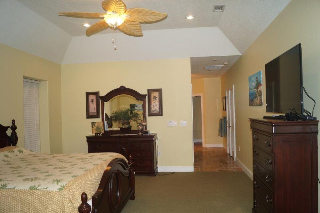 SOUND RETREAT - Residential Lease