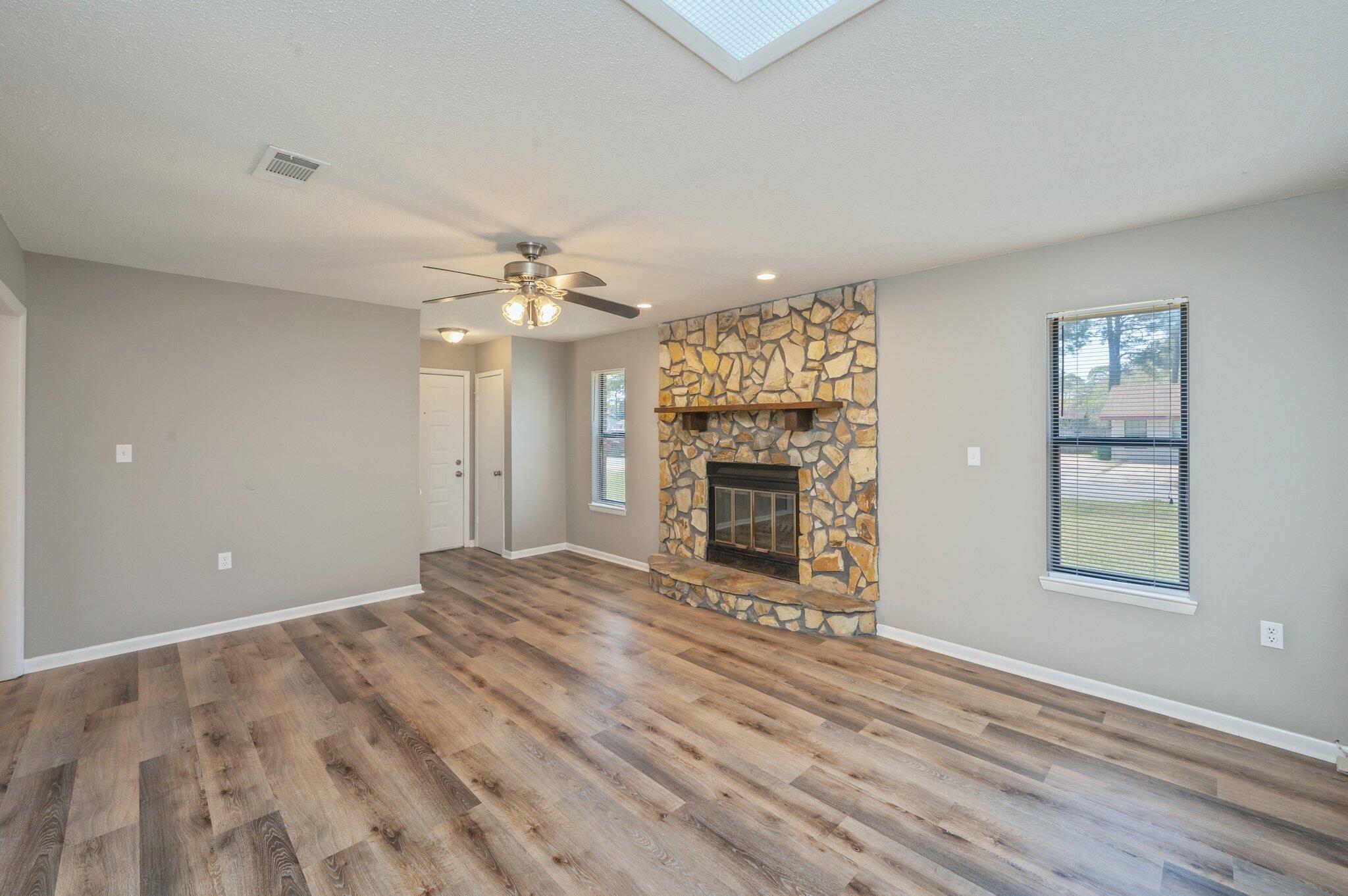 PINE MEADOWS 2ND ADDN - Residential Lease