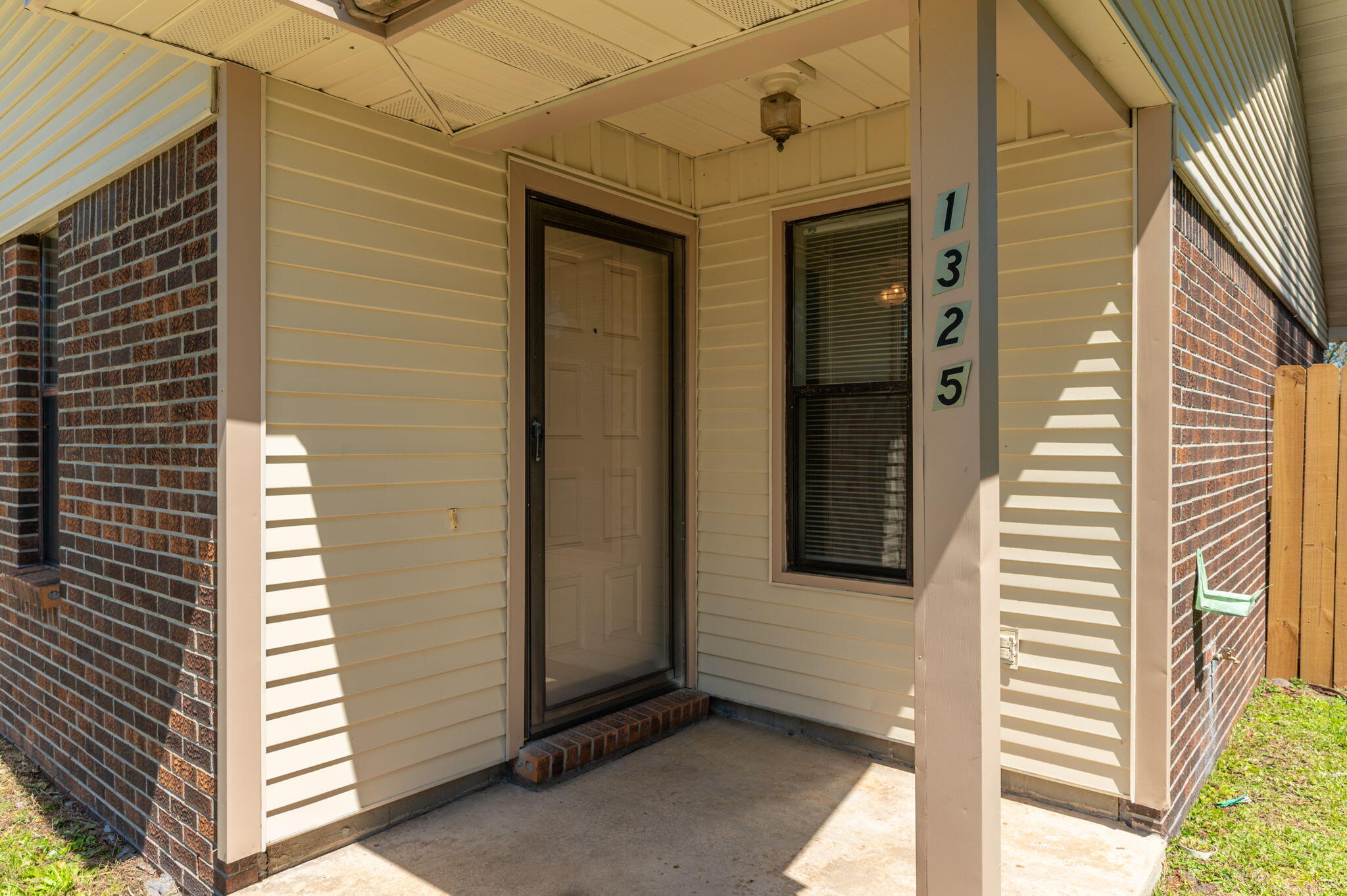 PINE MEADOWS 2ND ADDN - Residential Lease