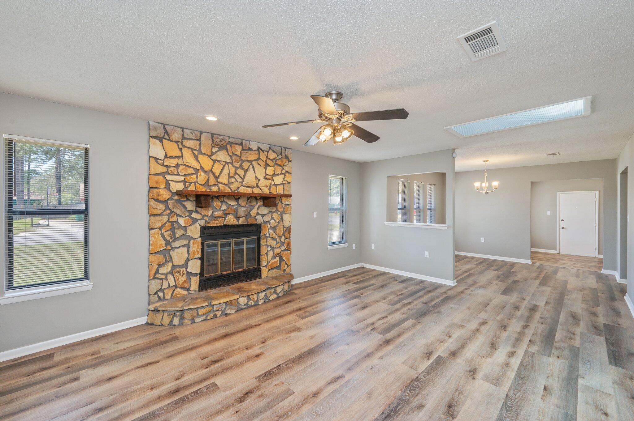 PINE MEADOWS 2ND ADDN - Residential Lease