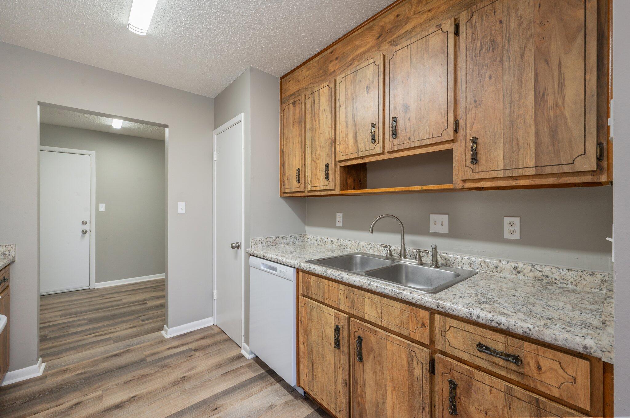 PINE MEADOWS 2ND ADDN - Residential Lease