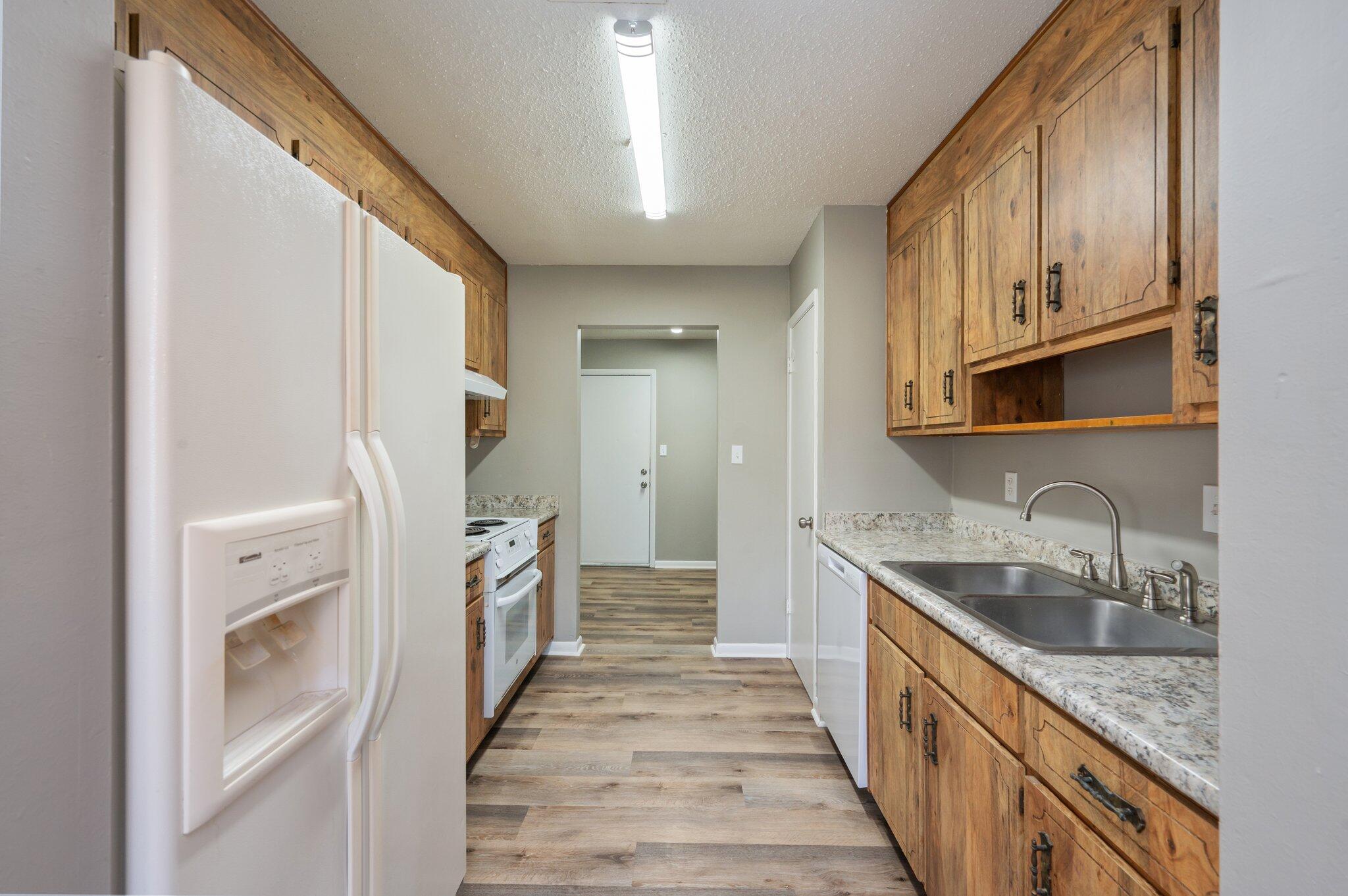 PINE MEADOWS 2ND ADDN - Residential Lease