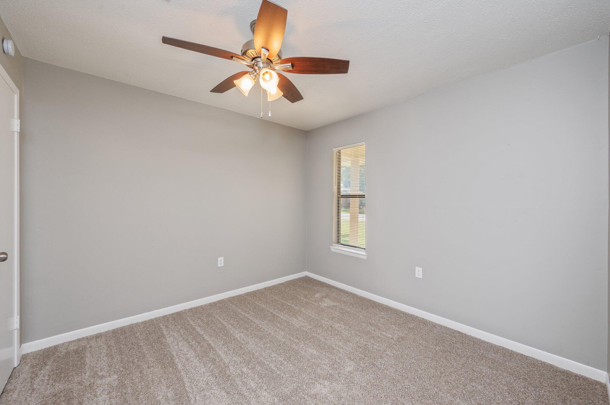 PINE MEADOWS 2ND ADDN - Residential Lease