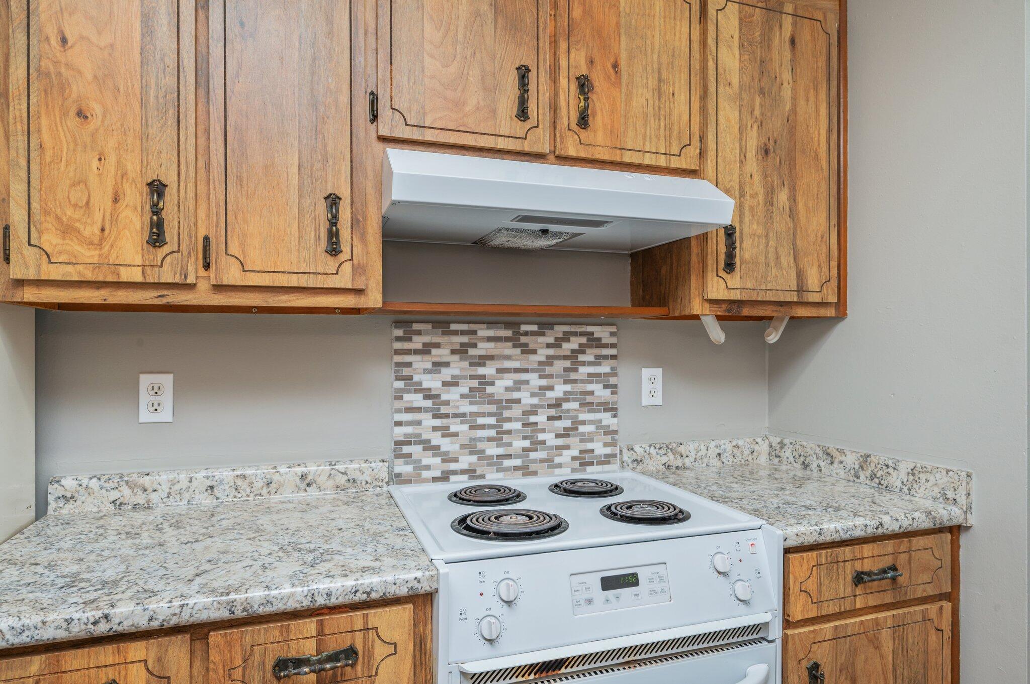 PINE MEADOWS 2ND ADDN - Residential Lease