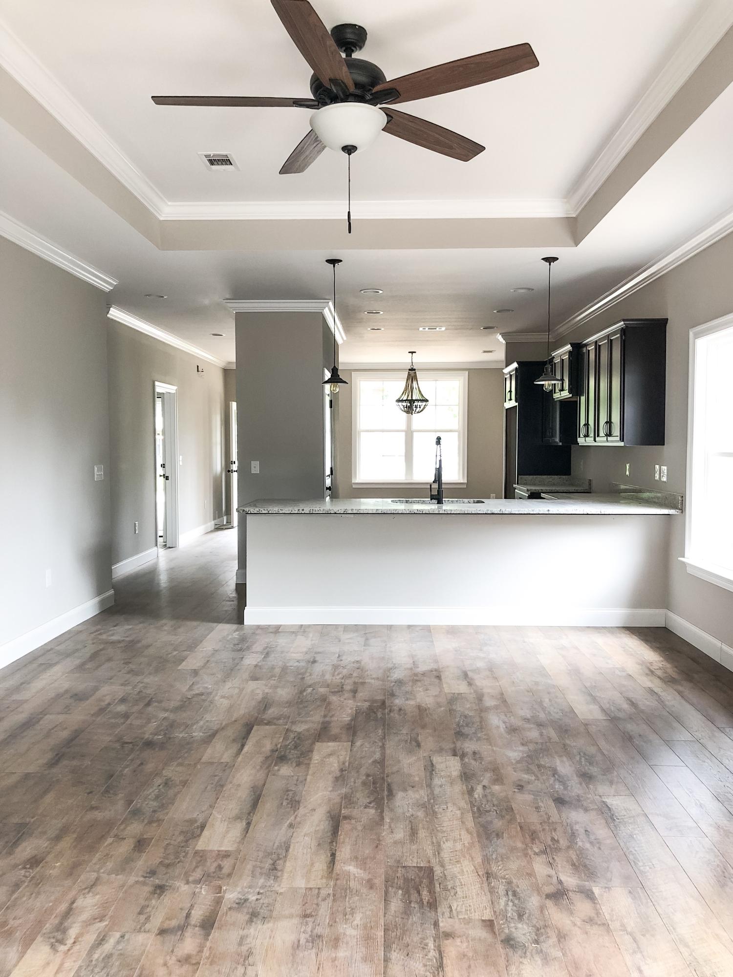 VALPARAISO PINECREST 6 - Residential