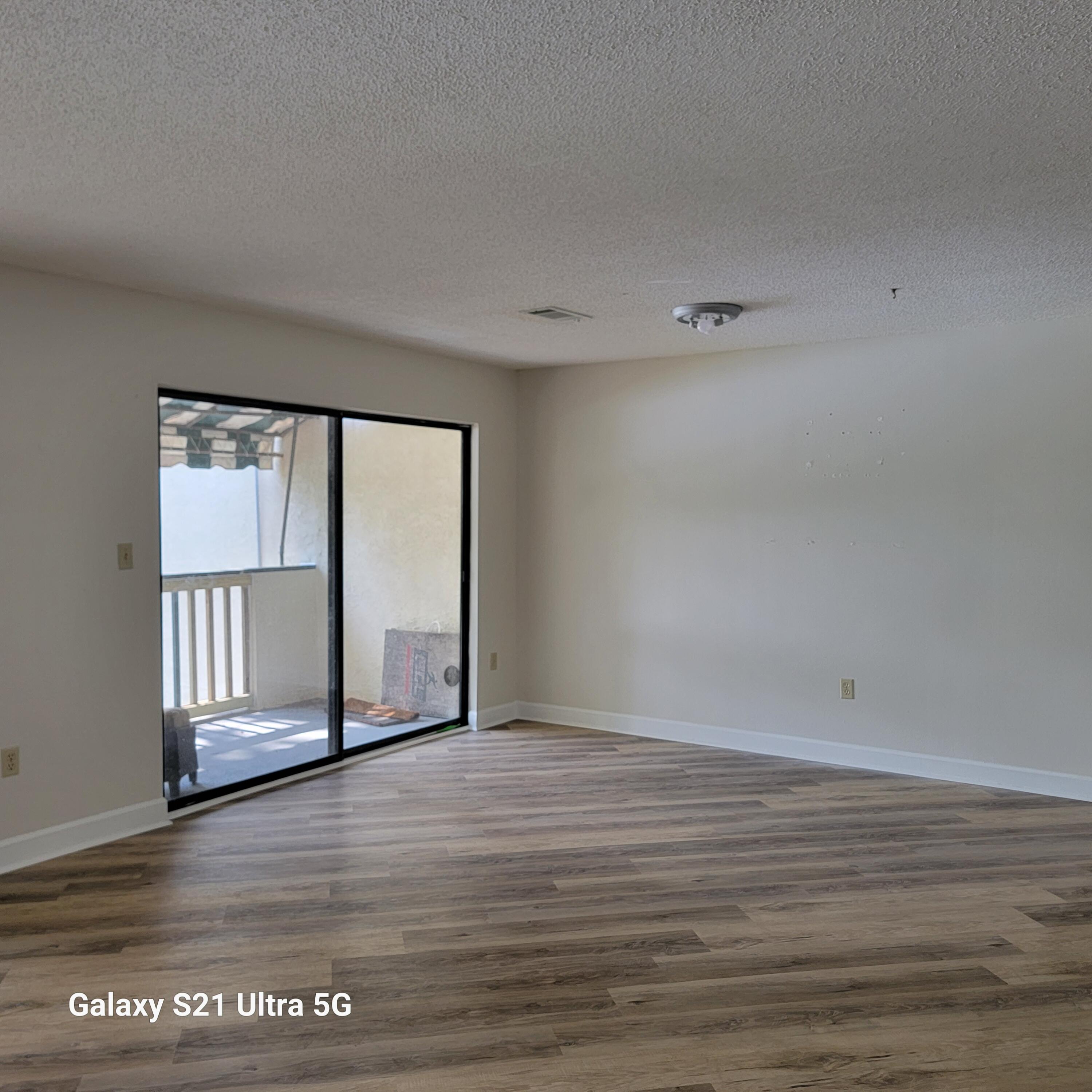 LAKESIDE CONDO AT BLUEWATER BAY - Residential Lease