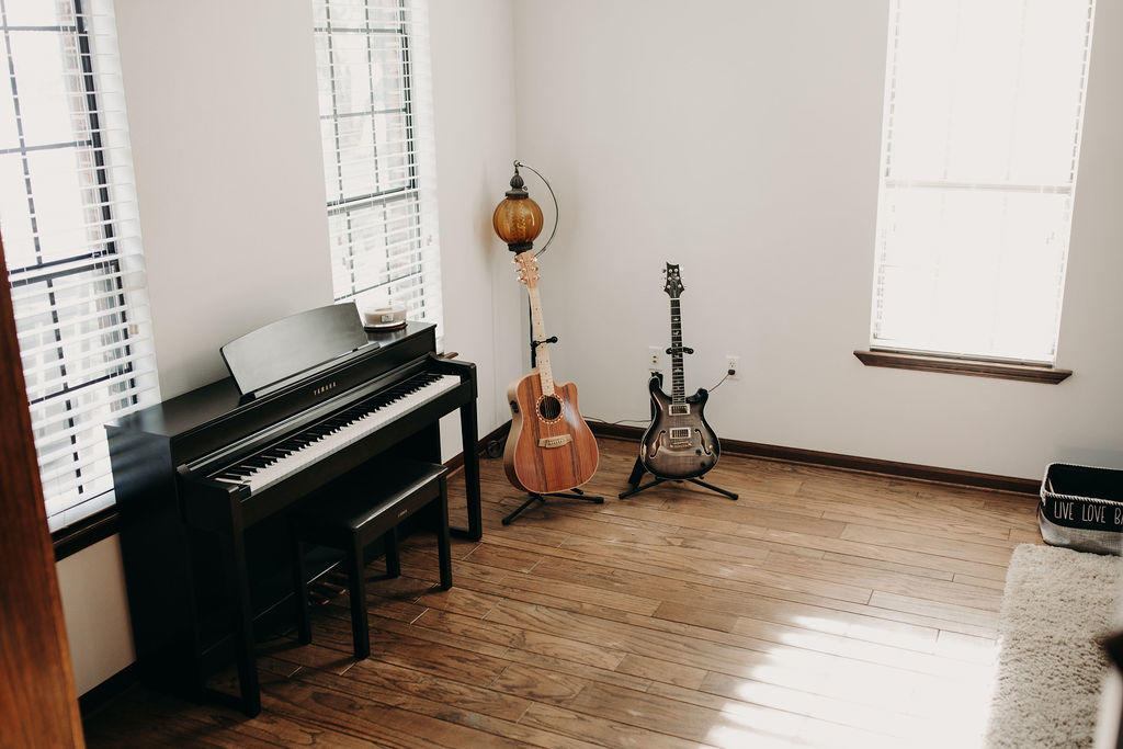 EDGE WATER VILLAGE S/D LOT 12 BLK 6 - Residential