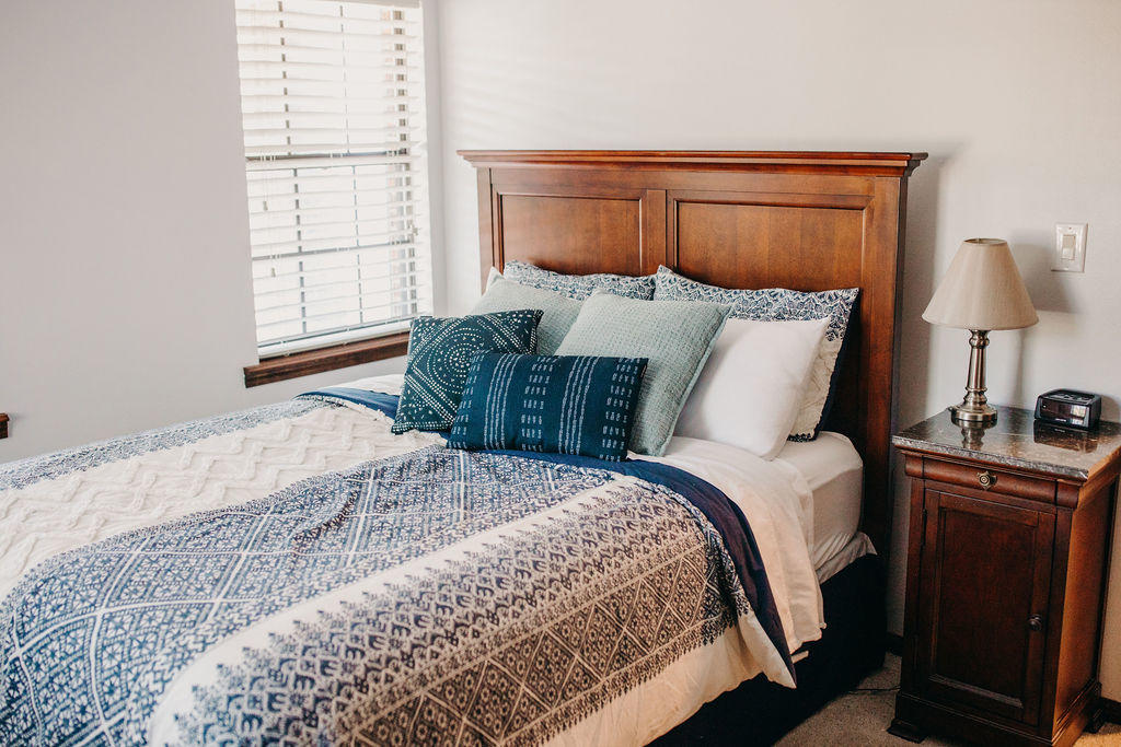 EDGE WATER VILLAGE S/D LOT 12 BLK 6 - Residential