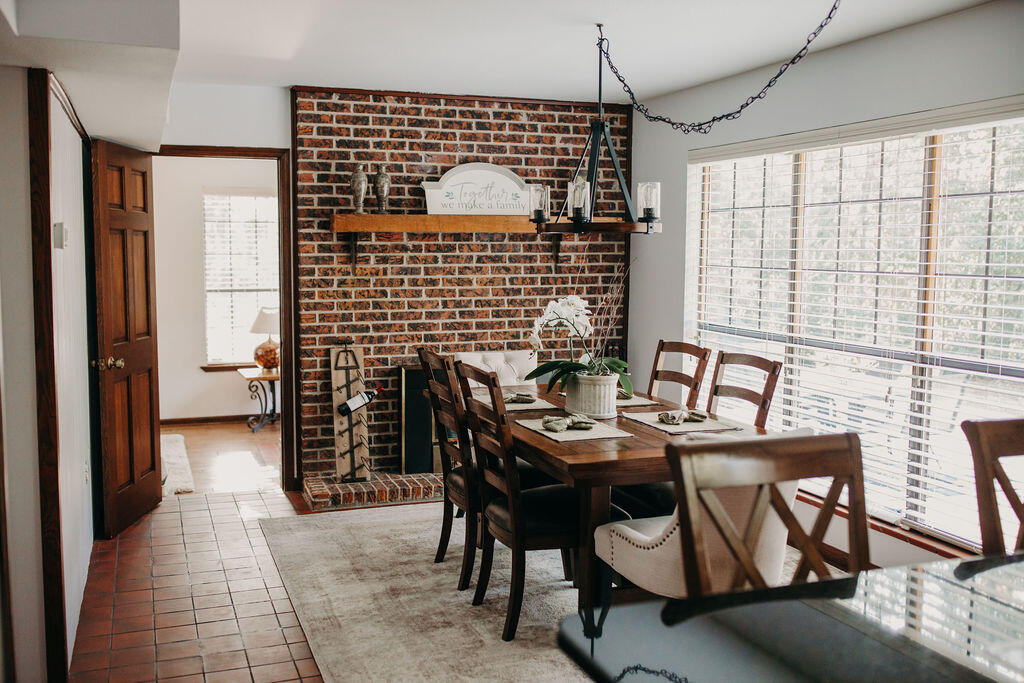 EDGE WATER VILLAGE S/D LOT 12 BLK 6 - Residential