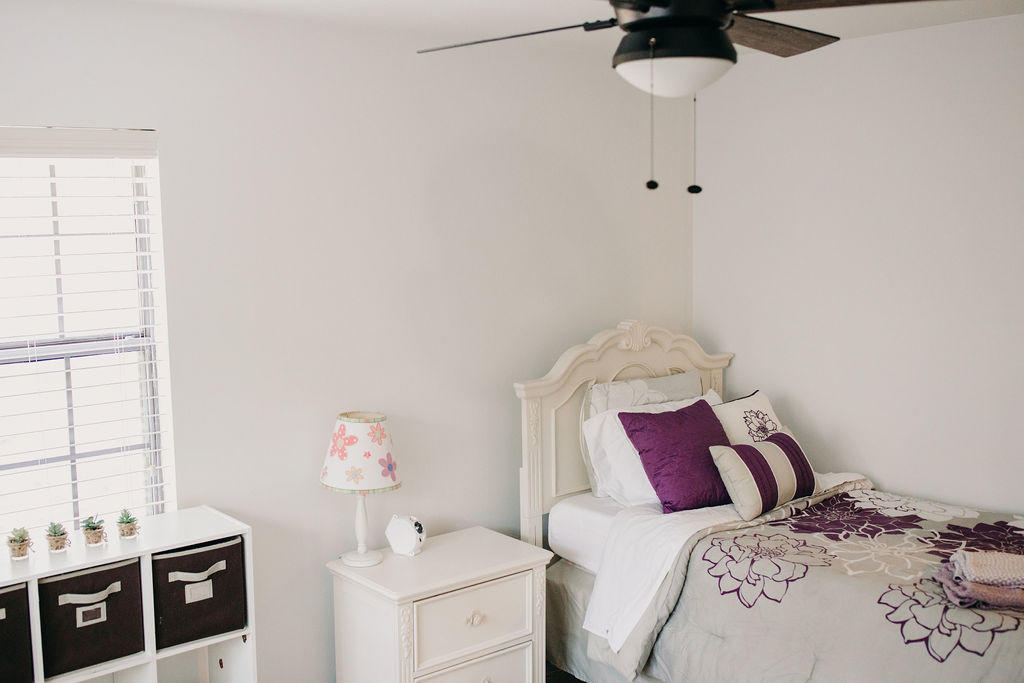 EDGE WATER VILLAGE S/D LOT 12 BLK 6 - Residential