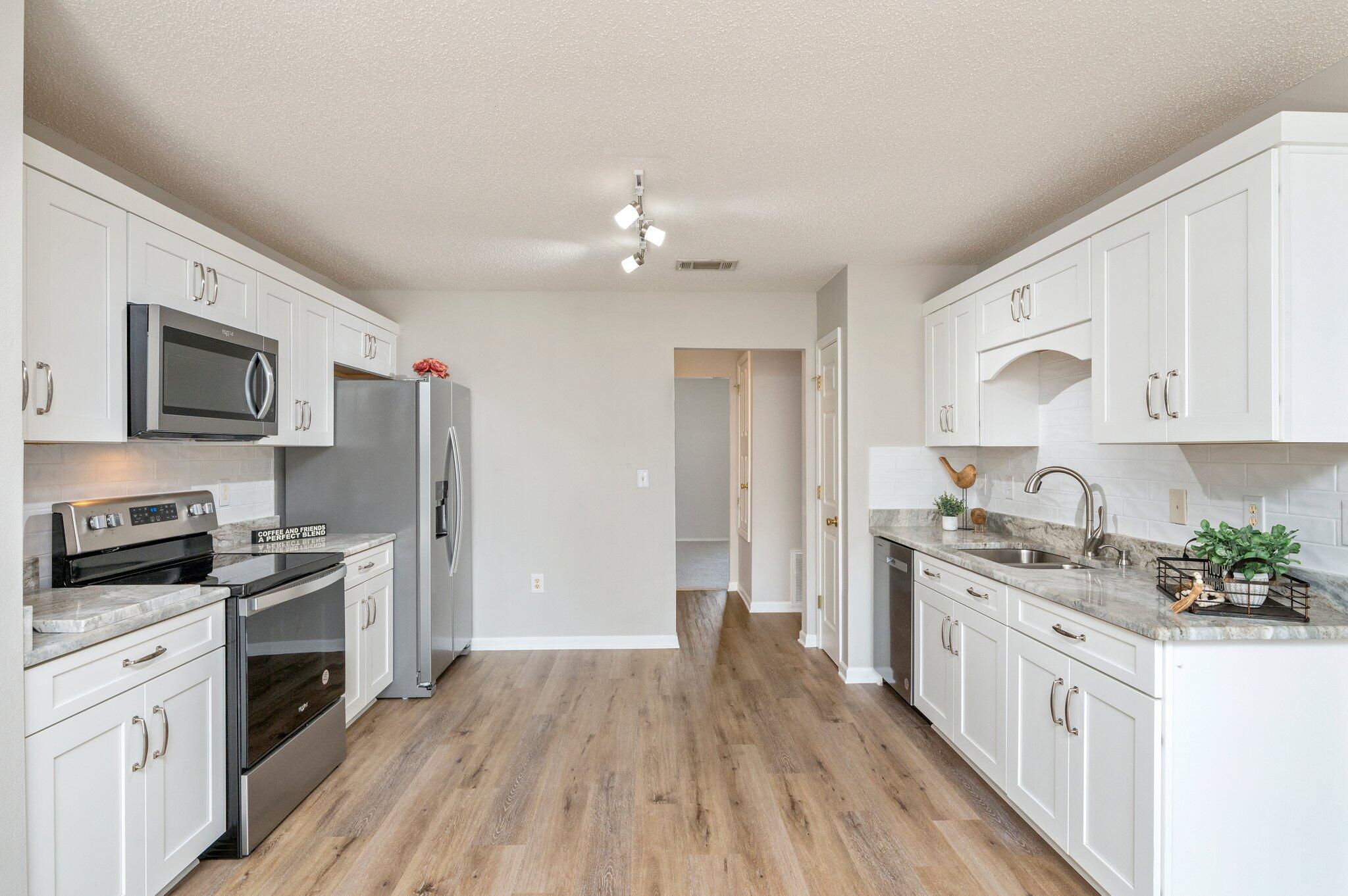 PINNACLE POINT - Residential