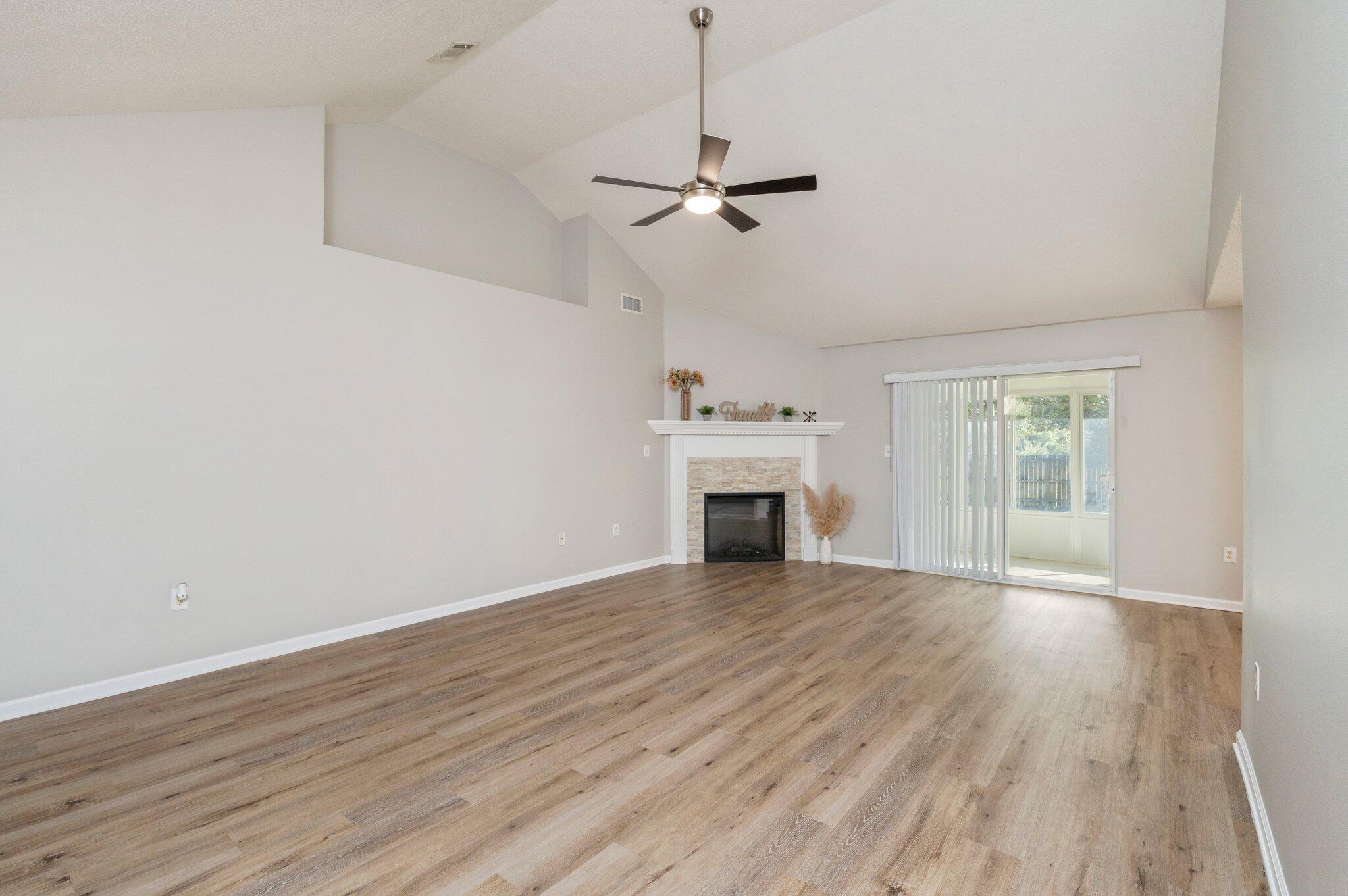 PINNACLE POINT - Residential