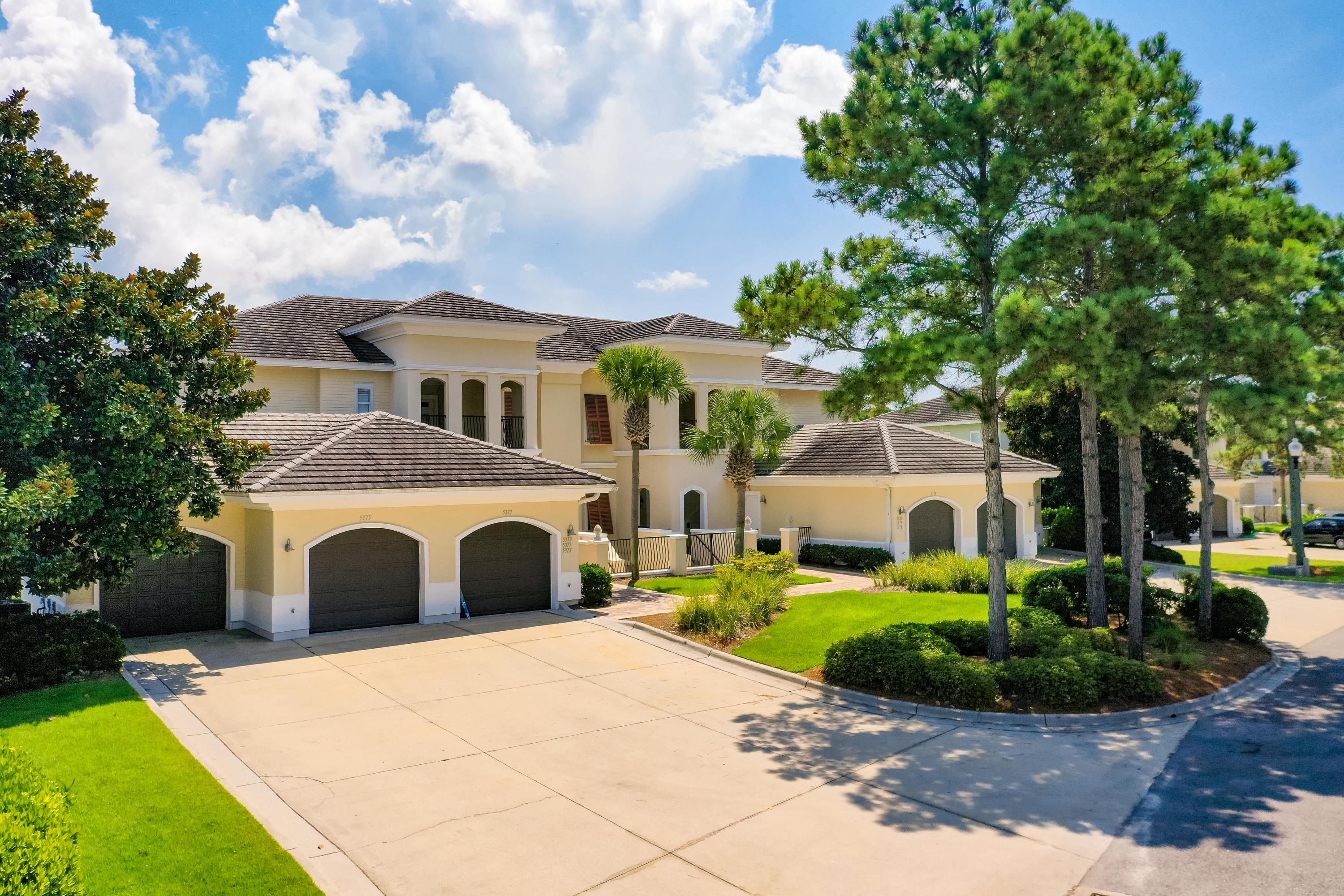 PINE RIDGE VILLAS - Residential