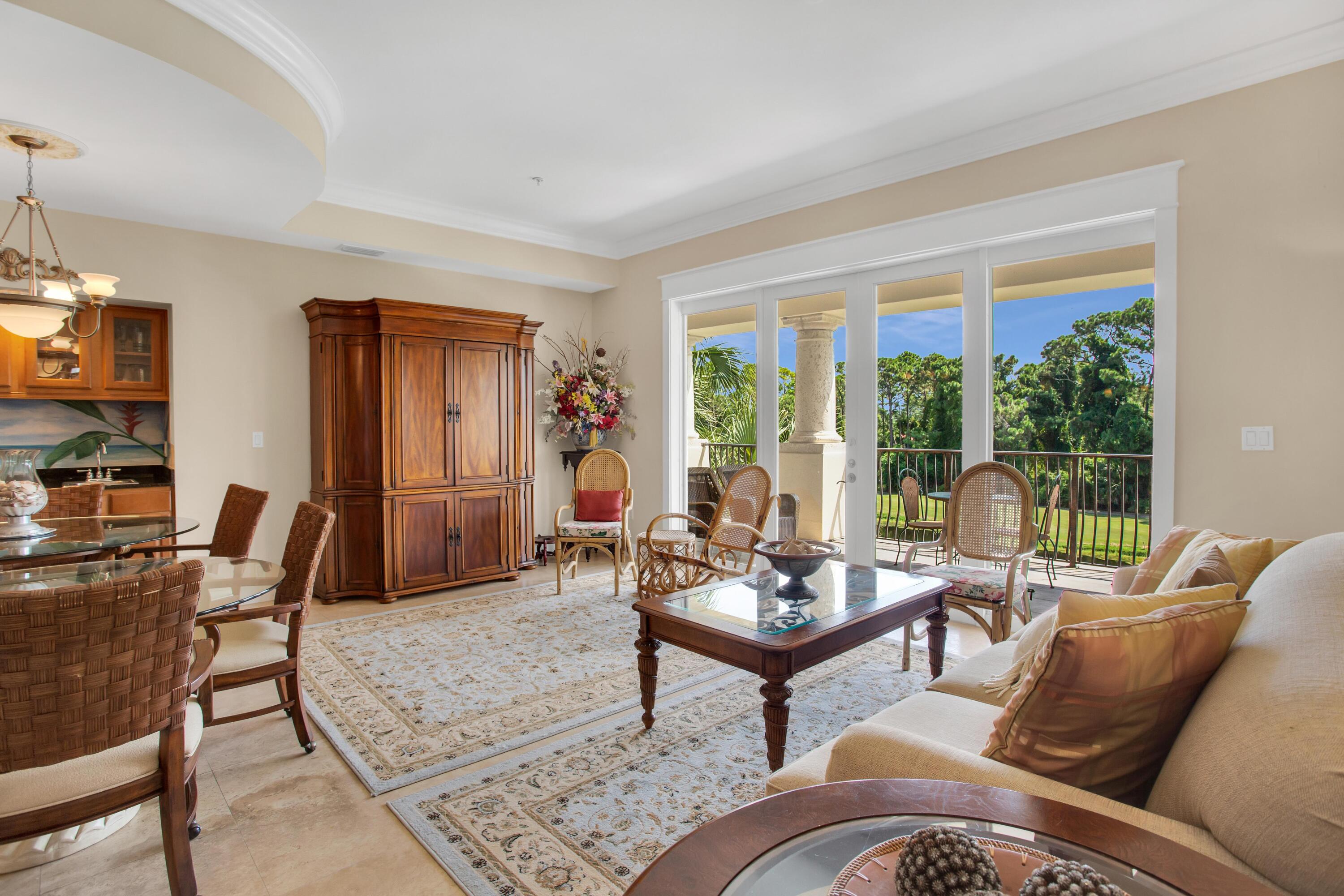 PINE RIDGE VILLAS - Residential