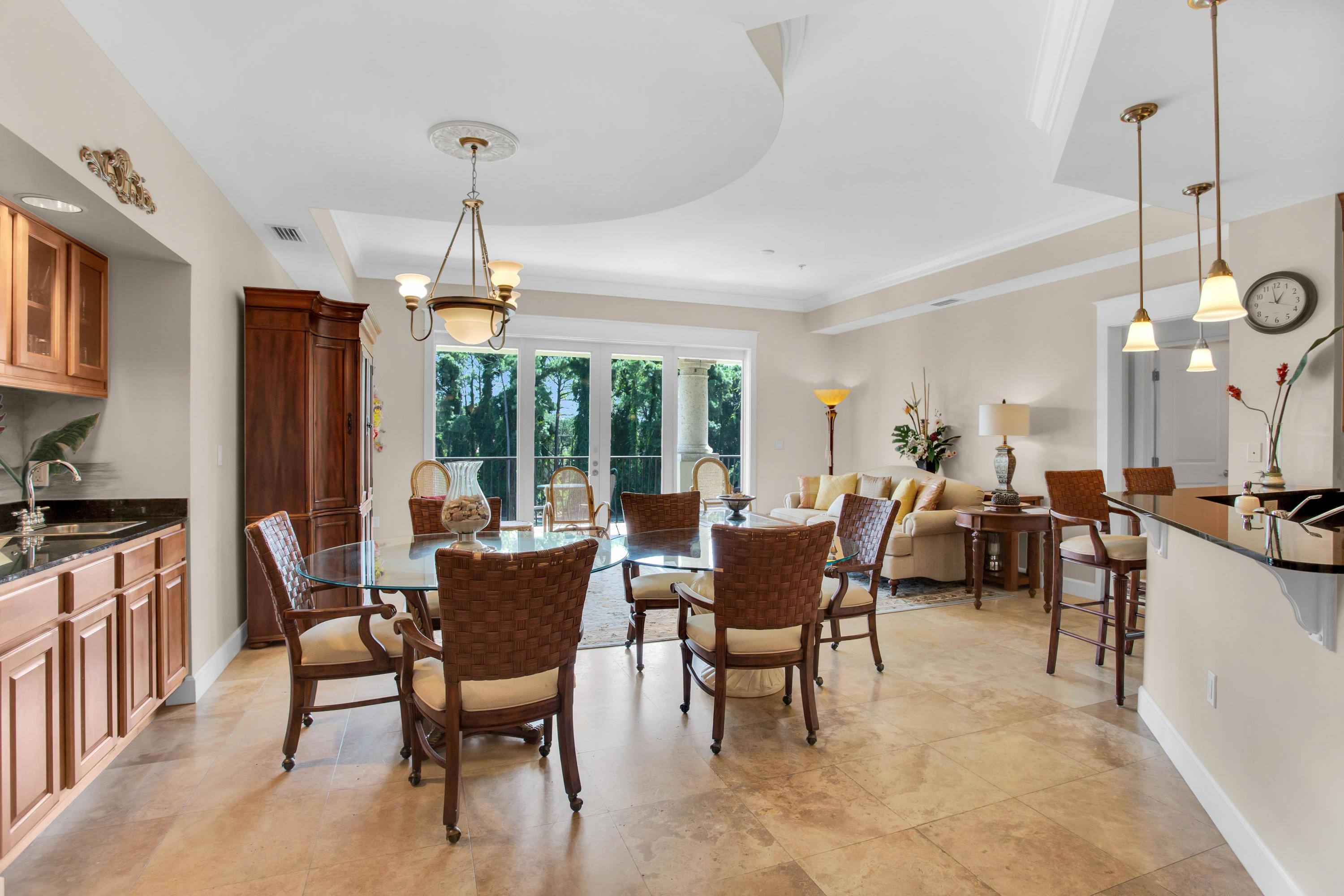 PINE RIDGE VILLAS - Residential