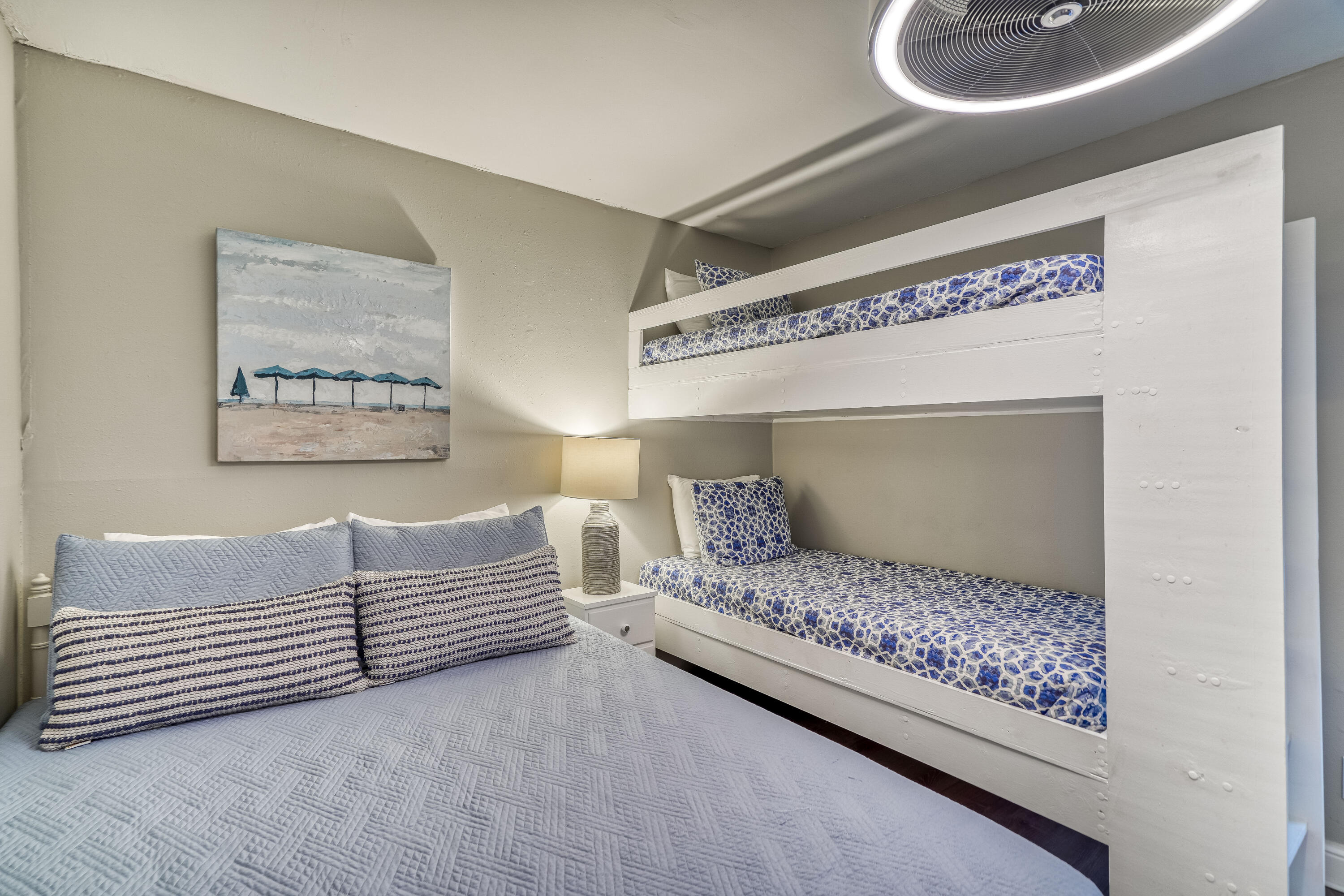 BEACHFRONT 2 PH 1 - Residential