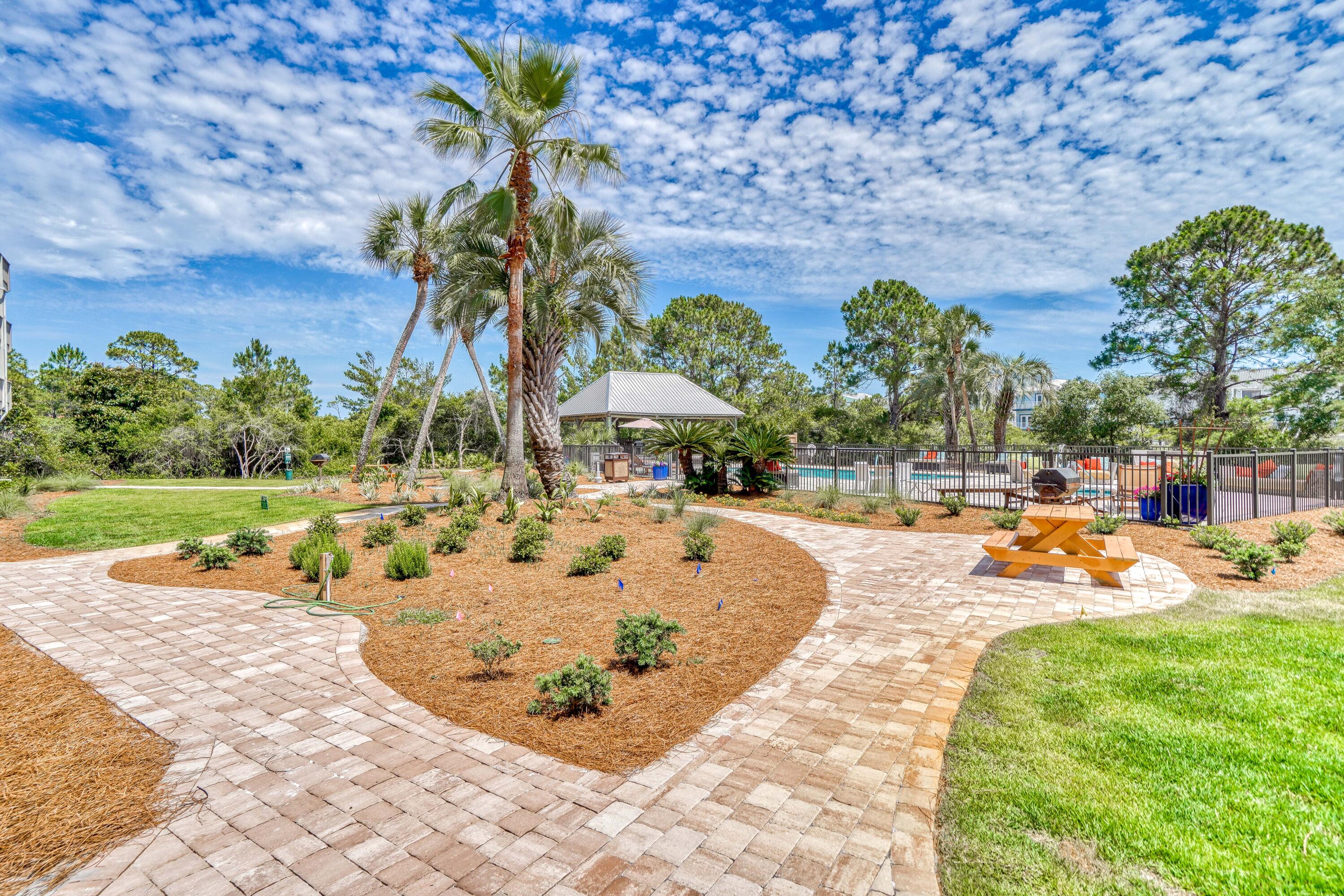 BEACHFRONT 2 PH 1 - Residential