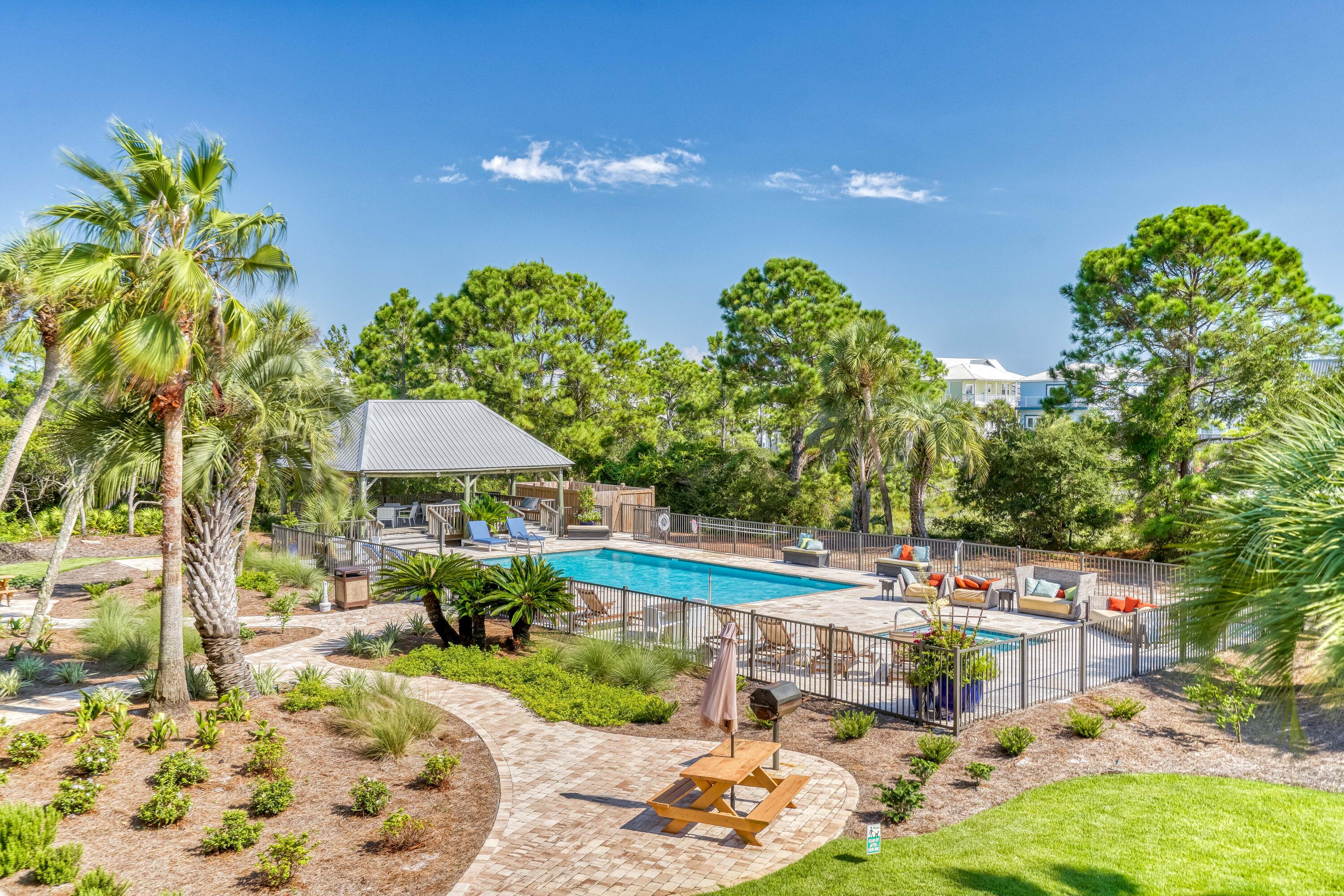 BEACHFRONT 2 PH 1 - Residential