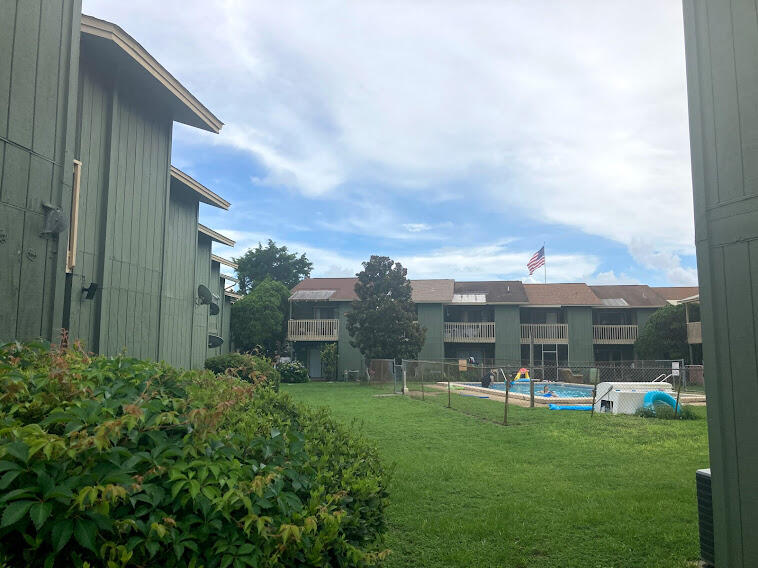 BIENVILLE SQUARE T/H - Residential