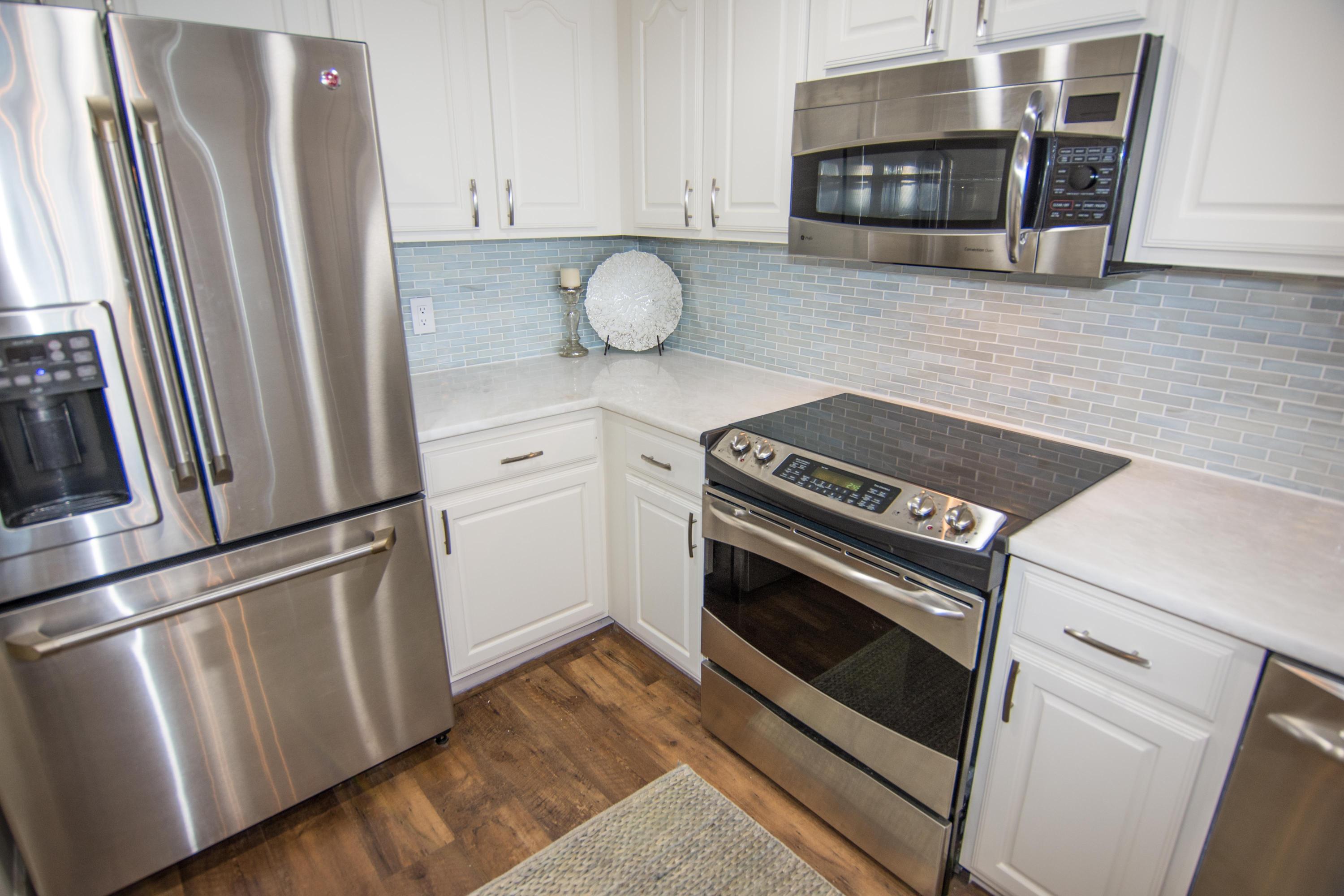 JADE EAST TOWERS CONDO - Residential