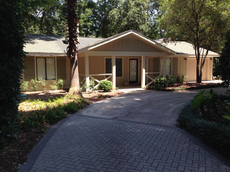 This Charming completely renovated home is located on the Baker deep water Canal, 100 yds. from the open Bay and is truly a boaters dream! Travertine floors and Berber carpet (bedrooms), tiled bathrooms, fresh paint, and GE stainless steel appliances are just some of the upgrades in this quaint home. Multiple living areas open onto a large screened porch overlooking the canal and lush beautiful landscaping. The location in quiet Pt. Washington, with mostly full time residents, is a retreat from 30A, yet within five minutes to all the amenities. A covered boatlift will let you step out to the canal and reach Choctawhatchee Bay in minutes. Home is sold partially furnished, and as is. Buyer to verify all dimensions.