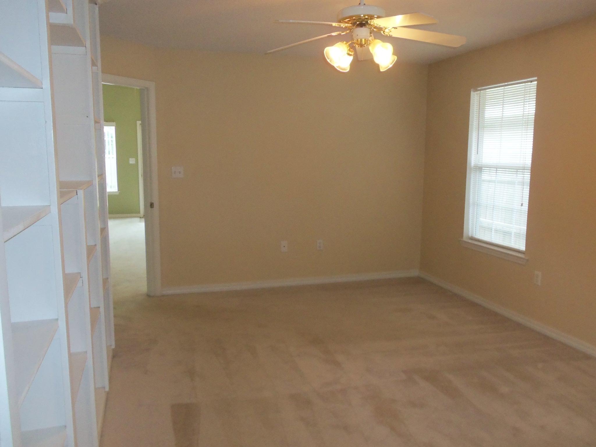 EMERALD VILLAGE S/D - Residential Lease