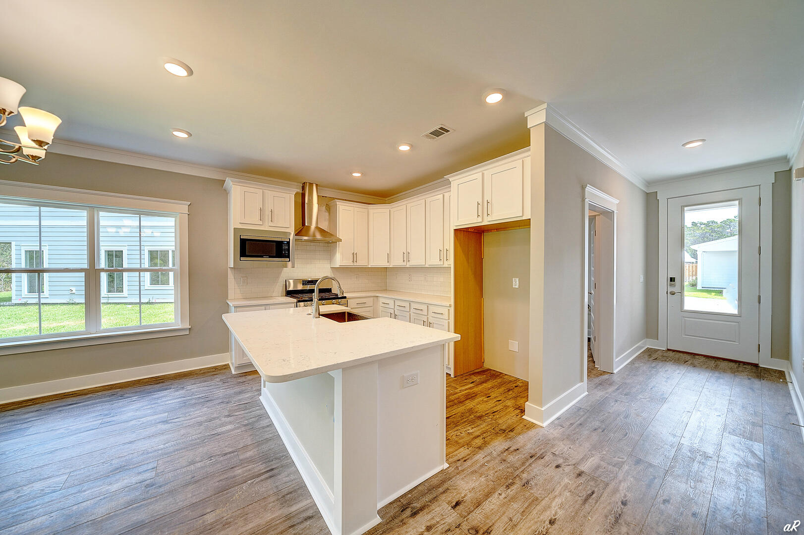 Daxton on the Bay - Residential