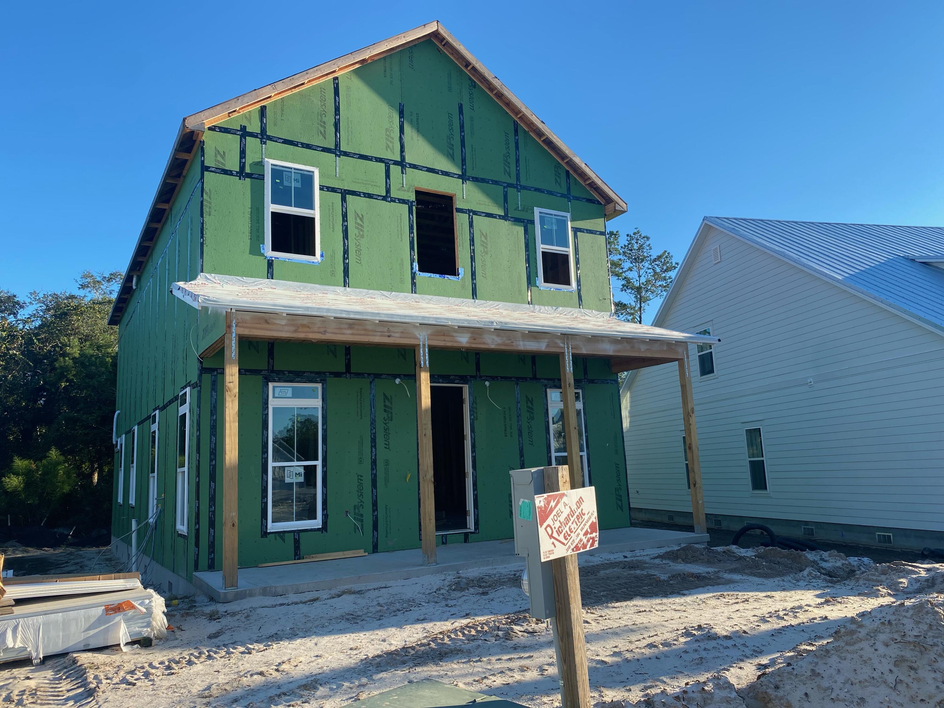 Daxton on the Bay - Residential