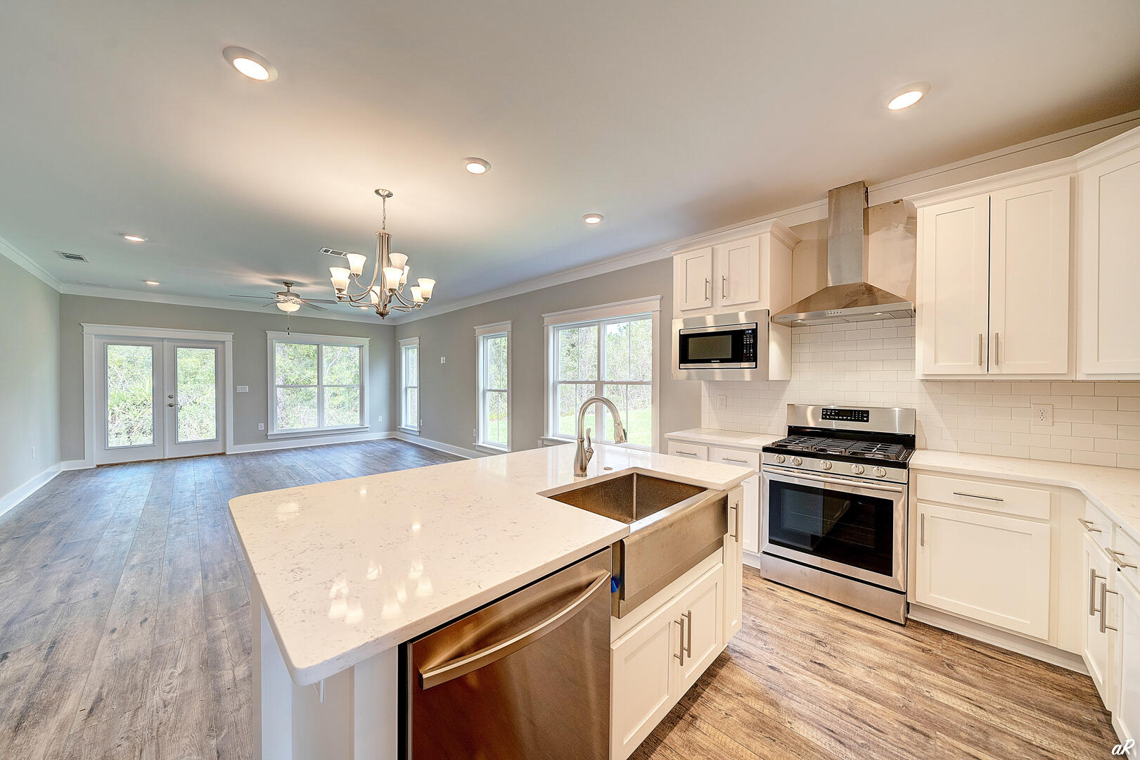 Daxton on the Bay - Residential