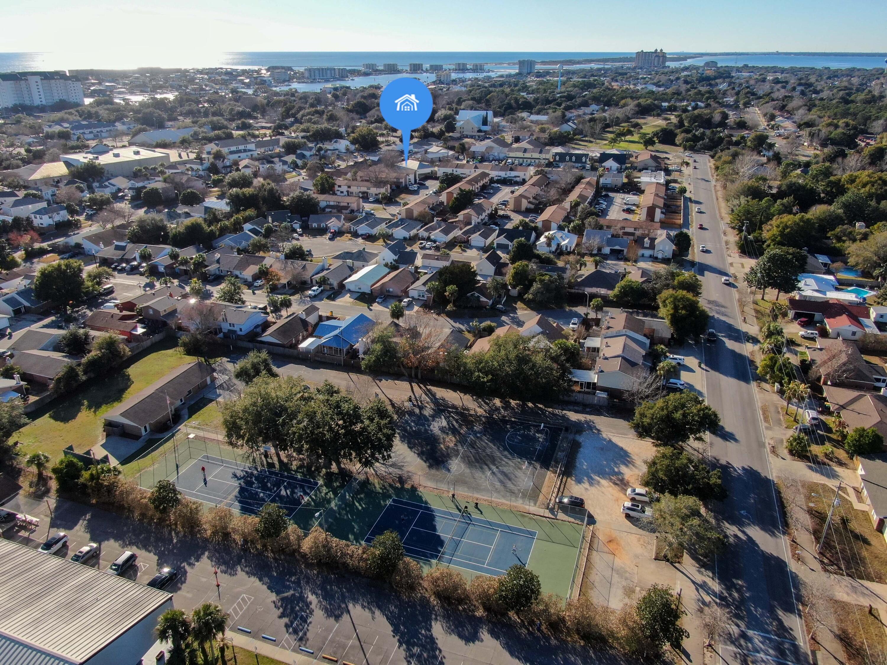 INDIAN HILLS - Residential