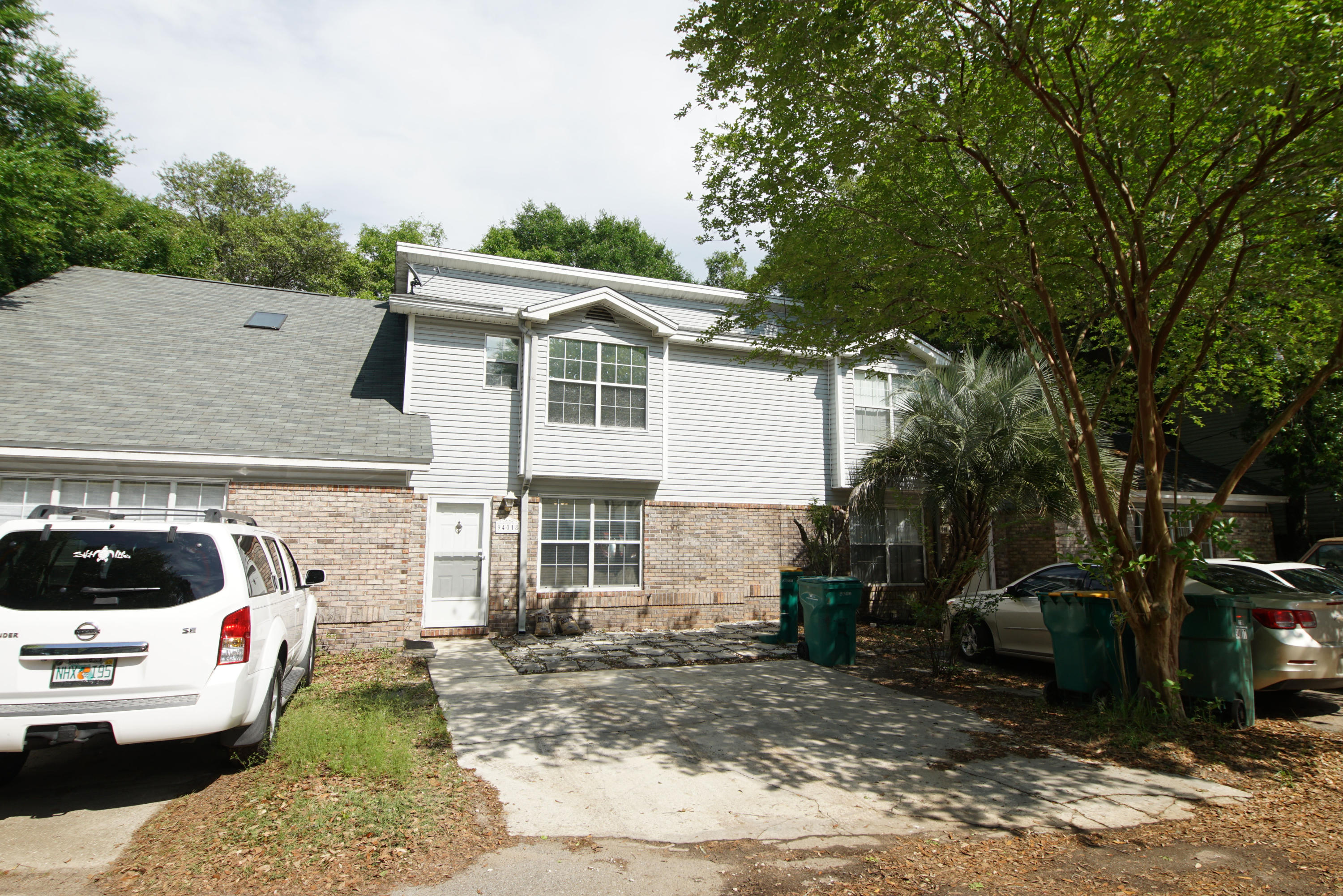 BELL-BROOK ESTATES 1ST ADDN - Residential