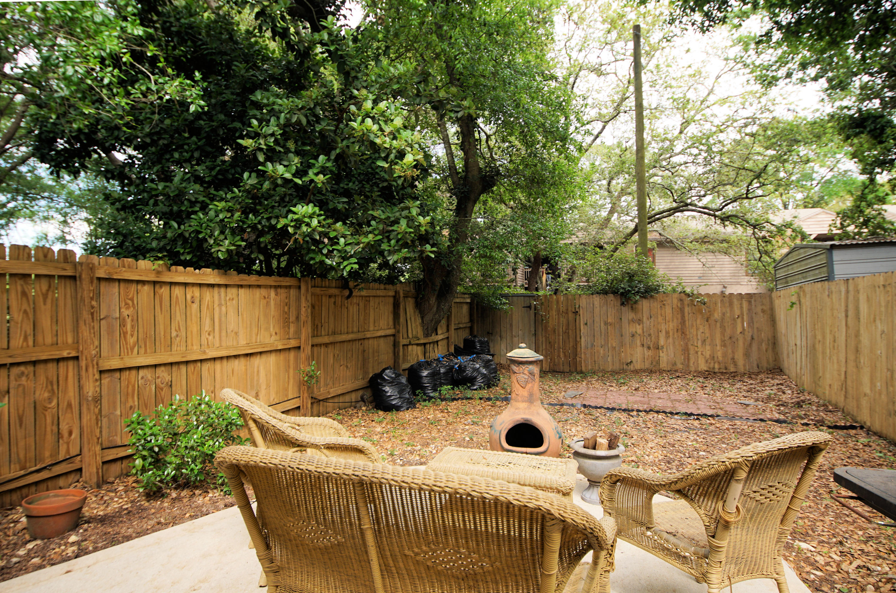 BELL-BROOK ESTATES 1ST ADDN - Residential