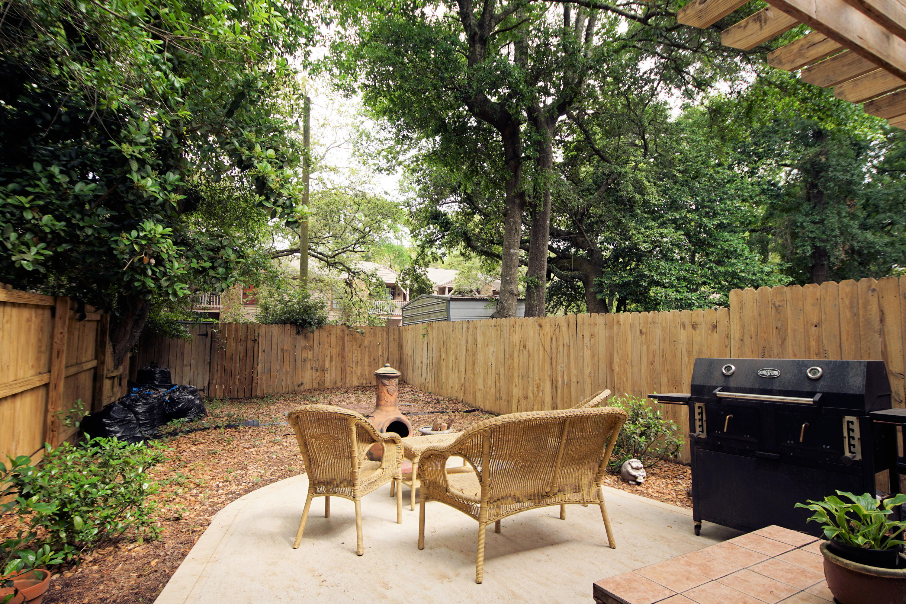 BELL-BROOK ESTATES 1ST ADDN - Residential