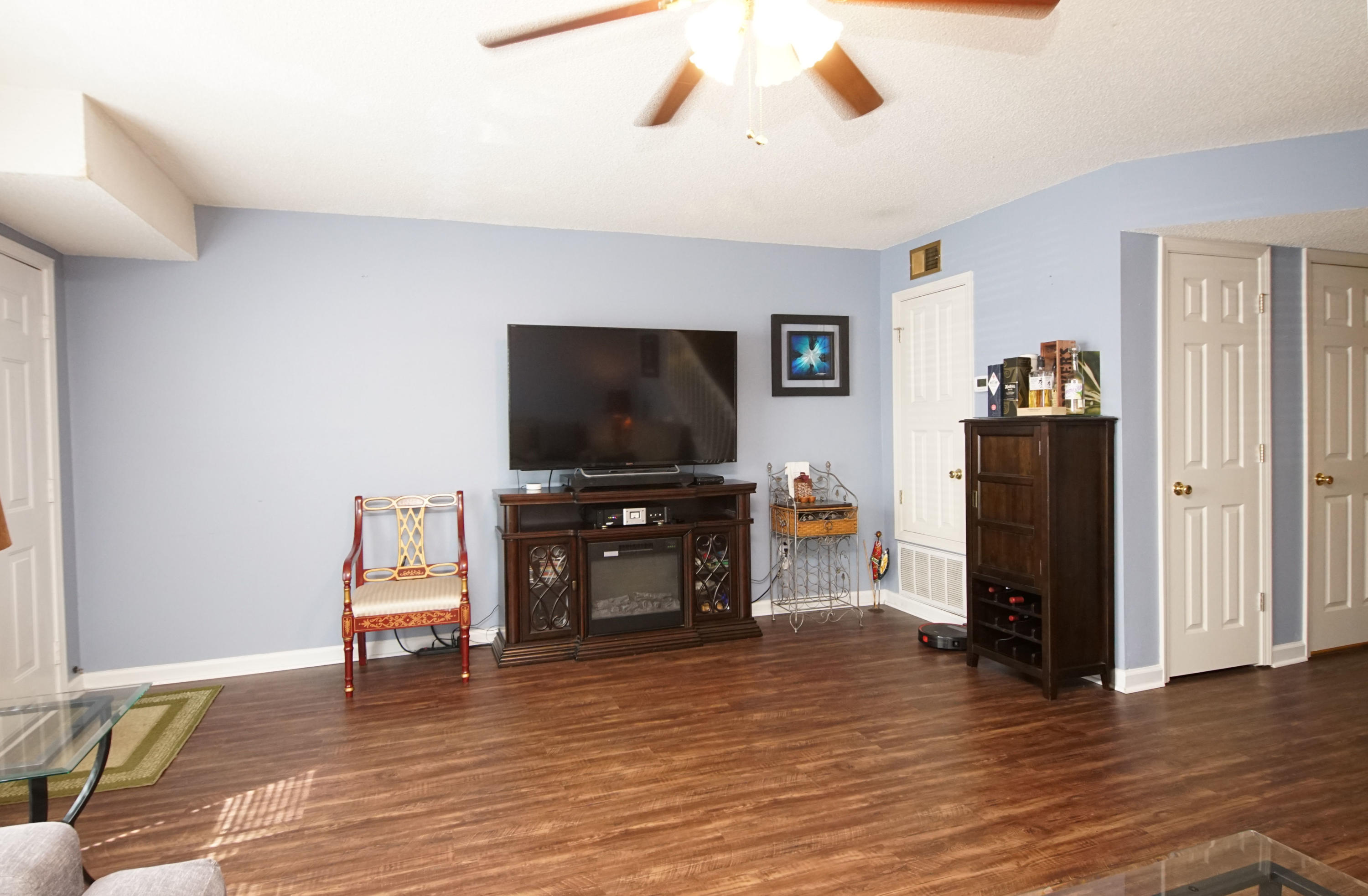 BELL-BROOK ESTATES 1ST ADDN - Residential