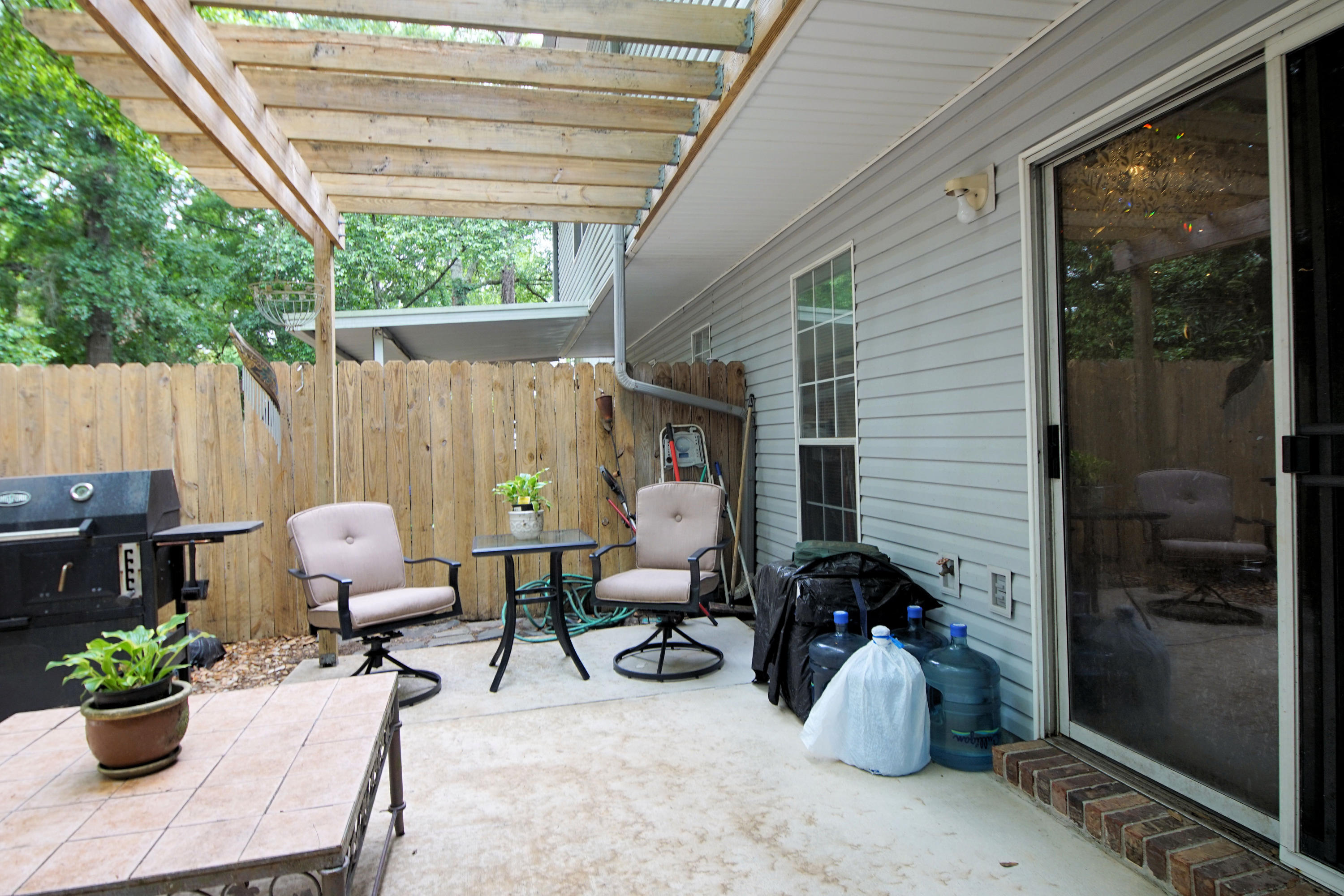 BELL-BROOK ESTATES 1ST ADDN - Residential