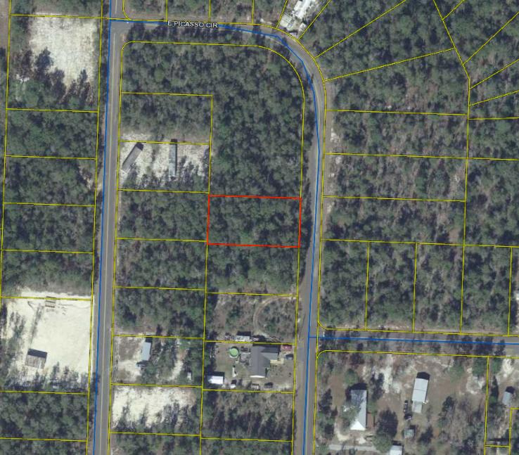 Close to DeFuniak Springs and just off of paved Oakwood Lakes Boulevard. Buyer should verify all measurements and dimensions as well as any other pertinent information.