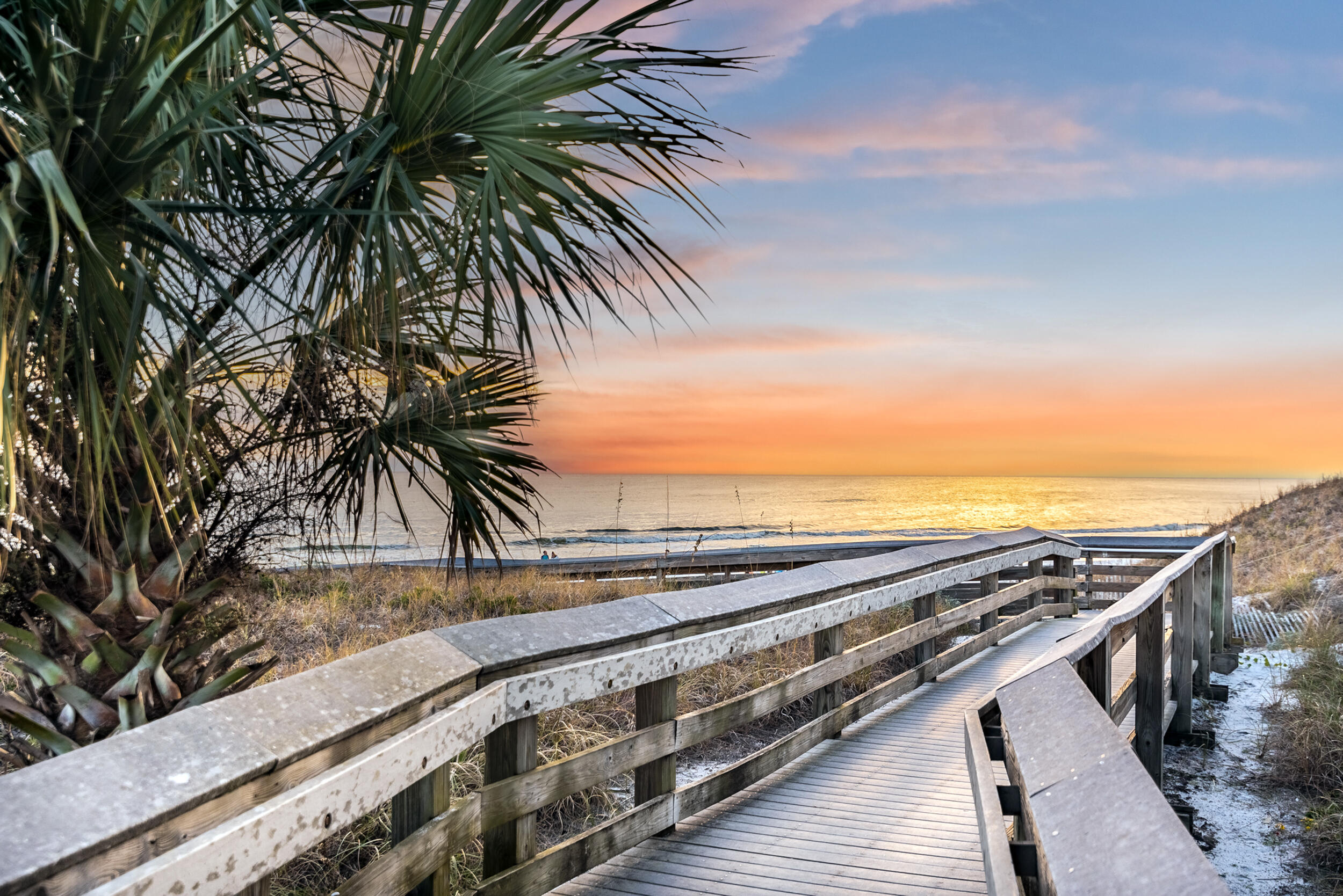 GULF PLACE RESIDENCES - Residential