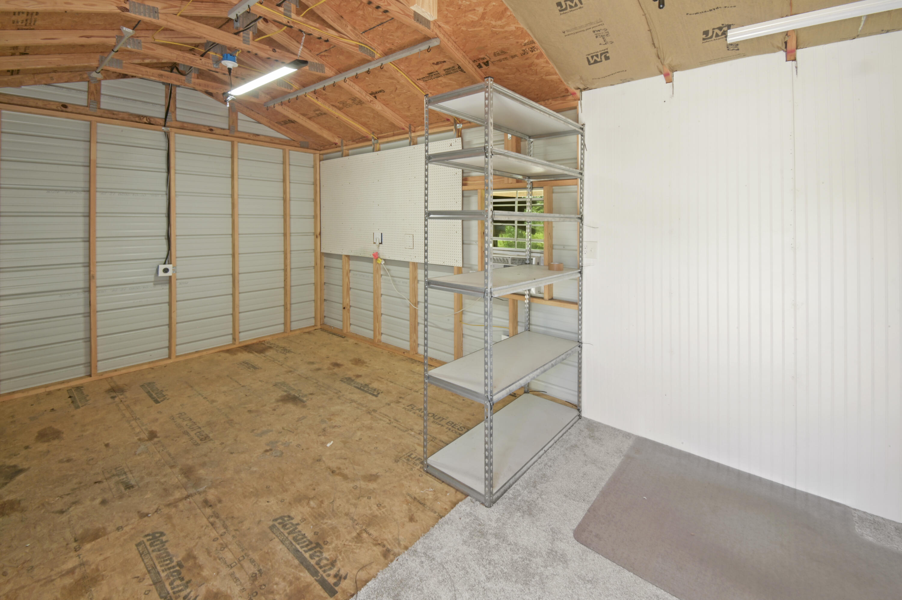 OAKDALE MINI FARMS - Residential