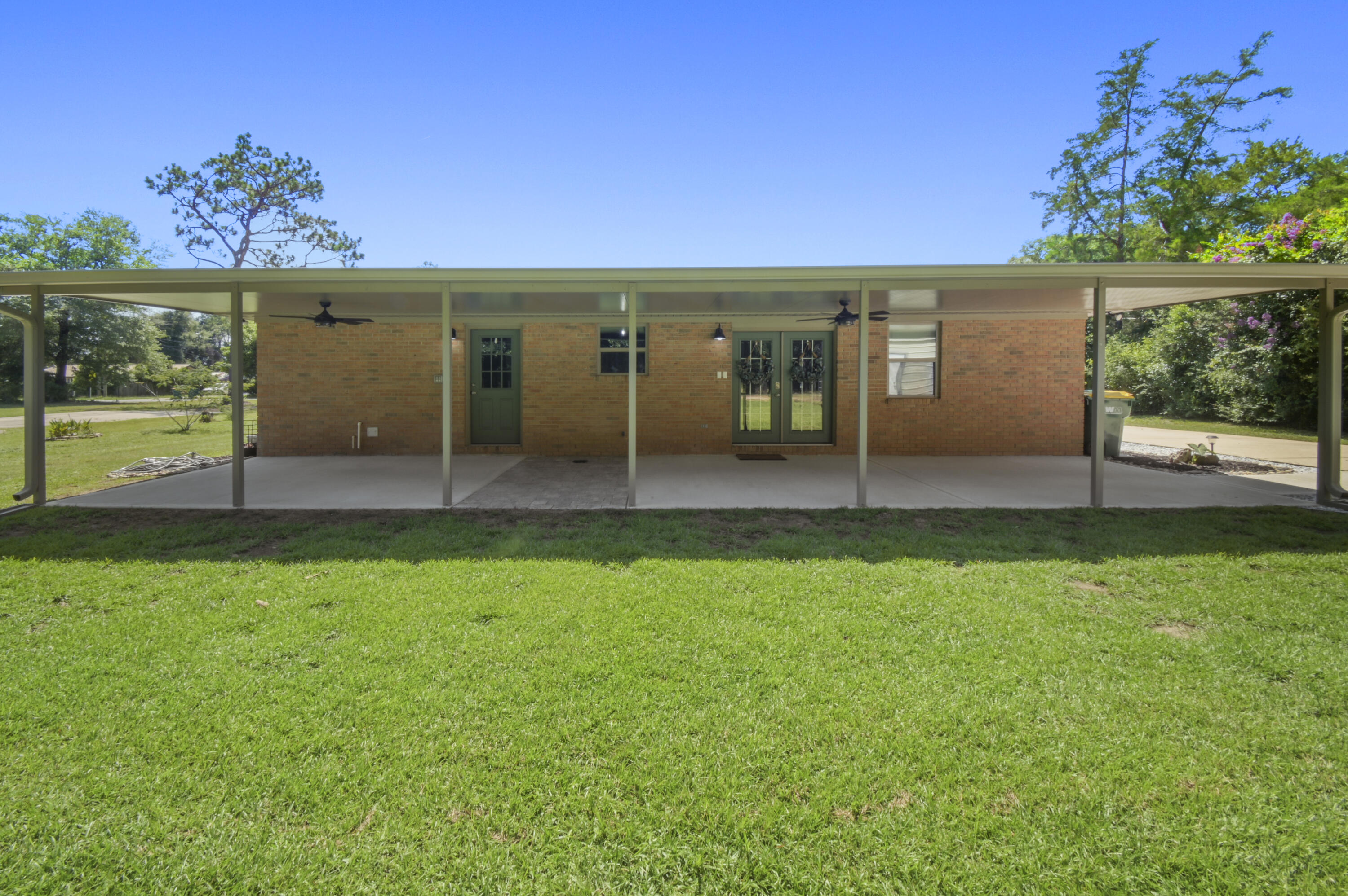 OAKDALE MINI FARMS - Residential
