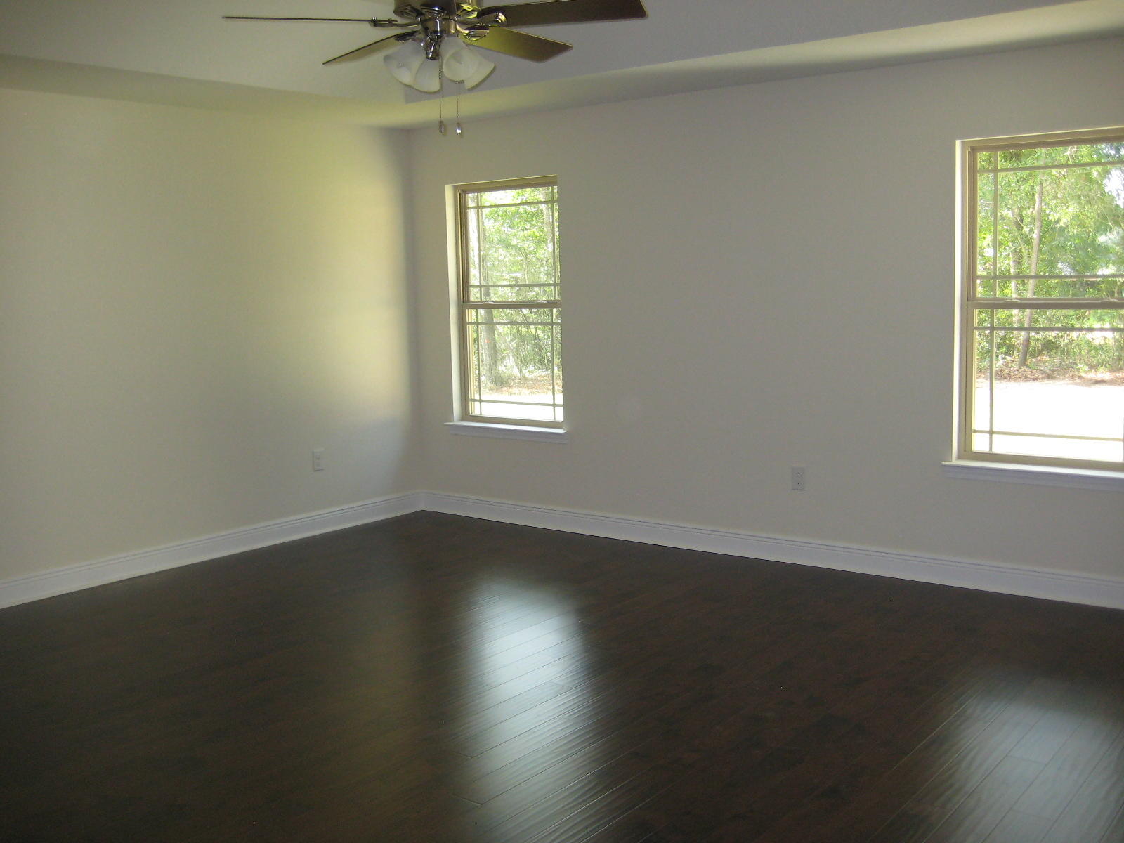 CRESTVIEW MANOR - Residential