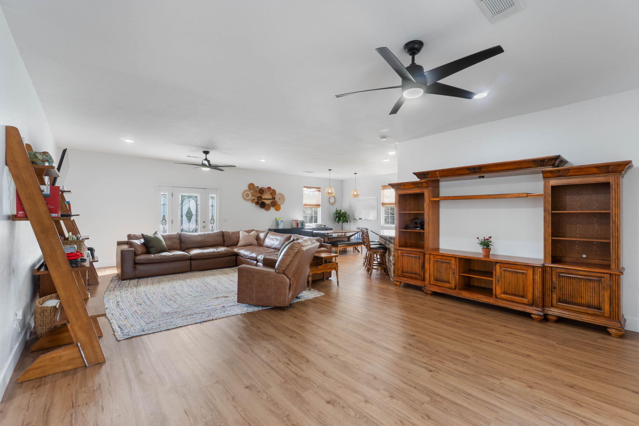 HIDDEN LAKES ESTATES - Residential